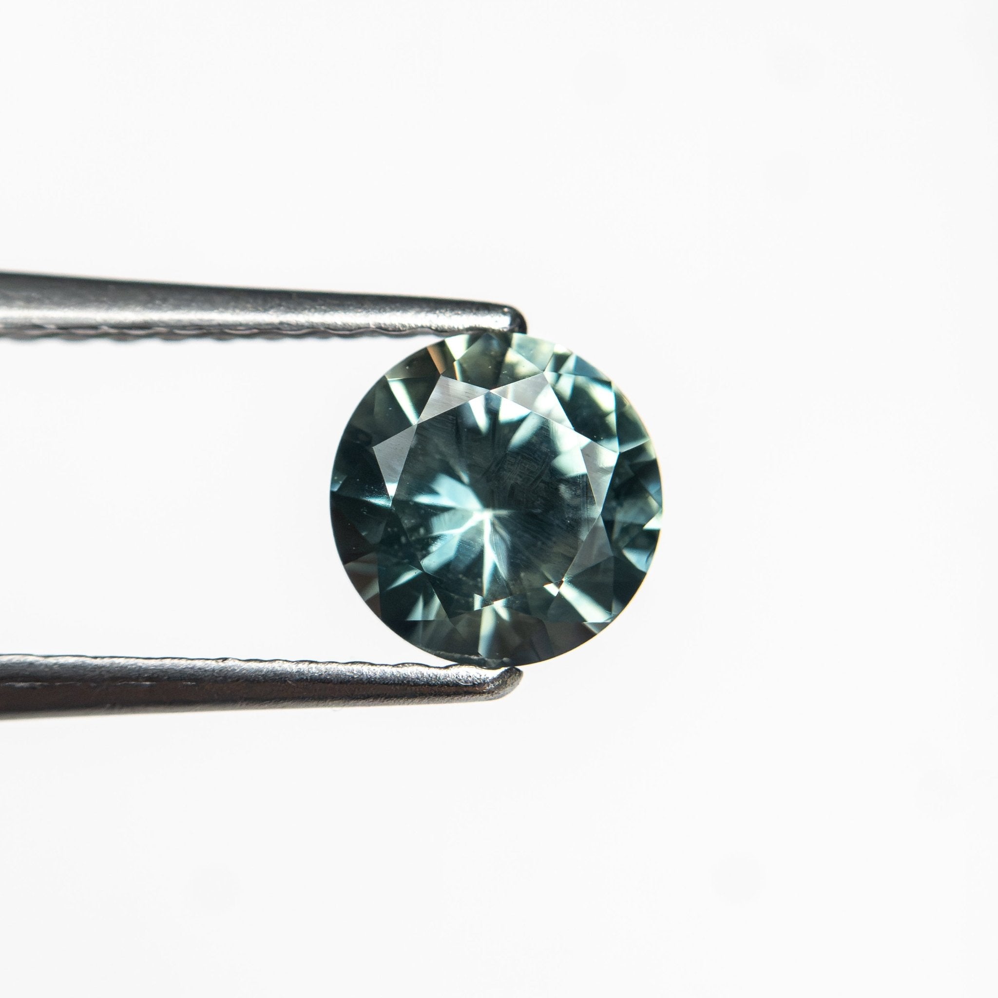 0.81ct 5.54x5.51x3.56mm Round Brilliant Sapphire 26134-24 - MTD