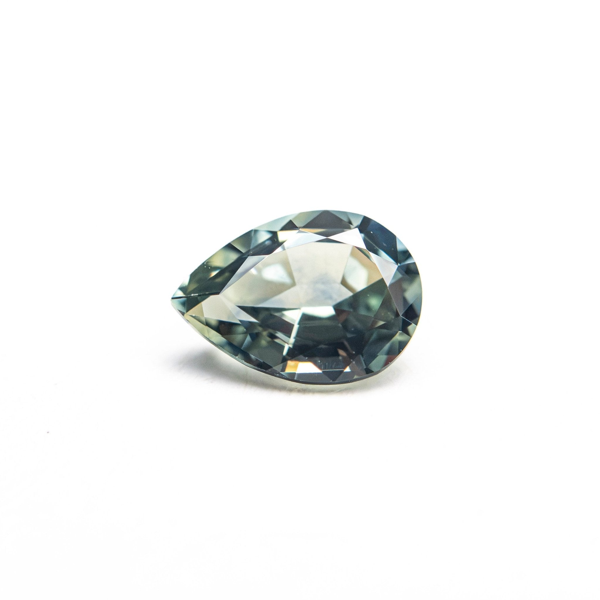 0.88ct 7.04x5.02x3.23mm Pear Brilliant Sapphire 26150-07 - MTD