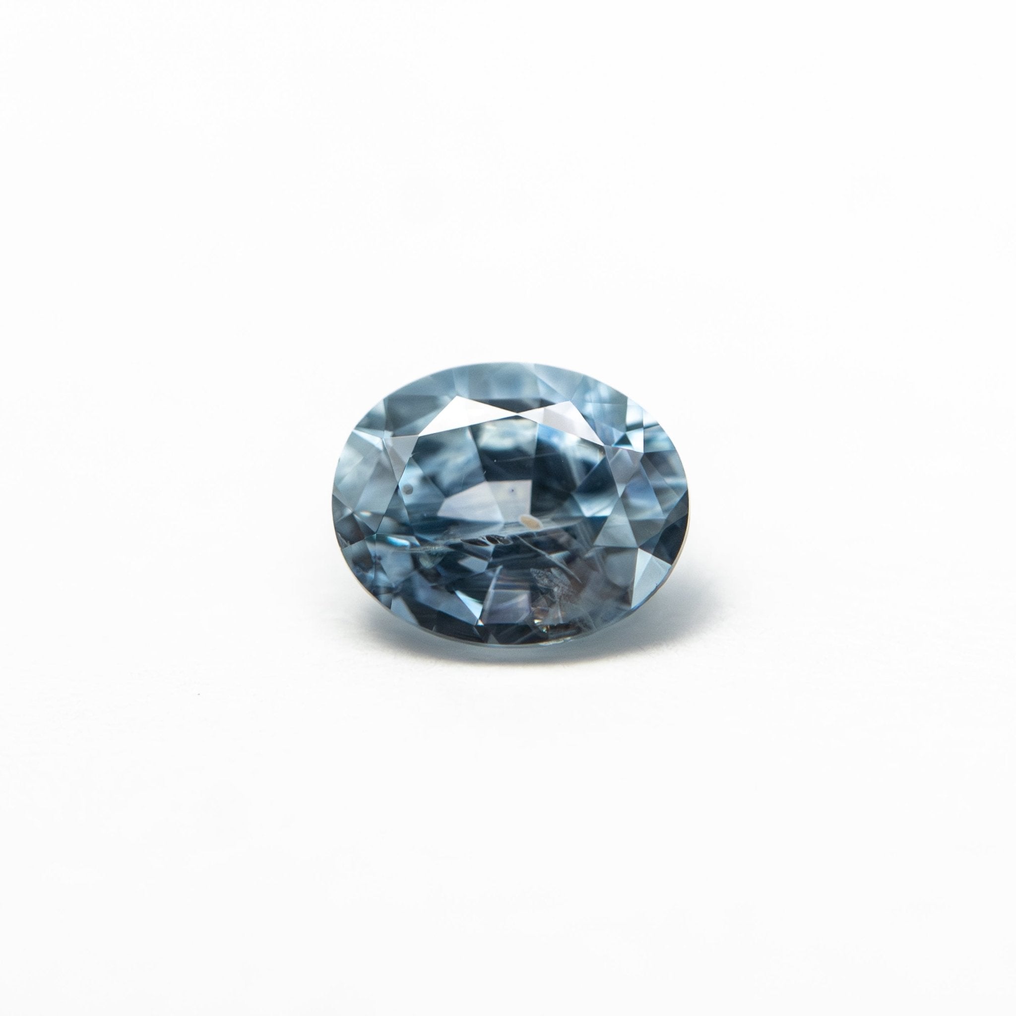 0.63ct 5.51x4.51x3.17mm Oval Brilliant Sapphire 26157-01 - MTD
