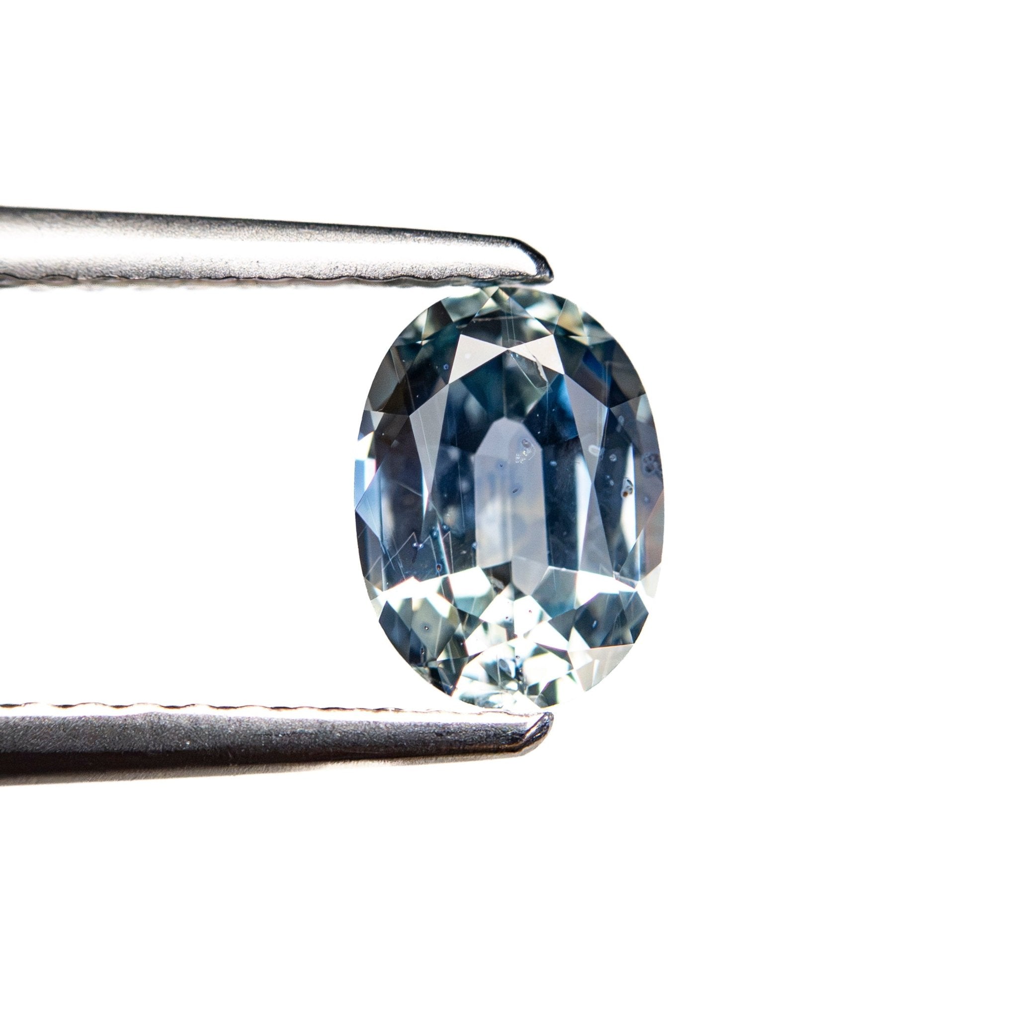 0.98ct 6.91x5.02x3.20mm Oval Brilliant Sapphire 26162-05 - MTD