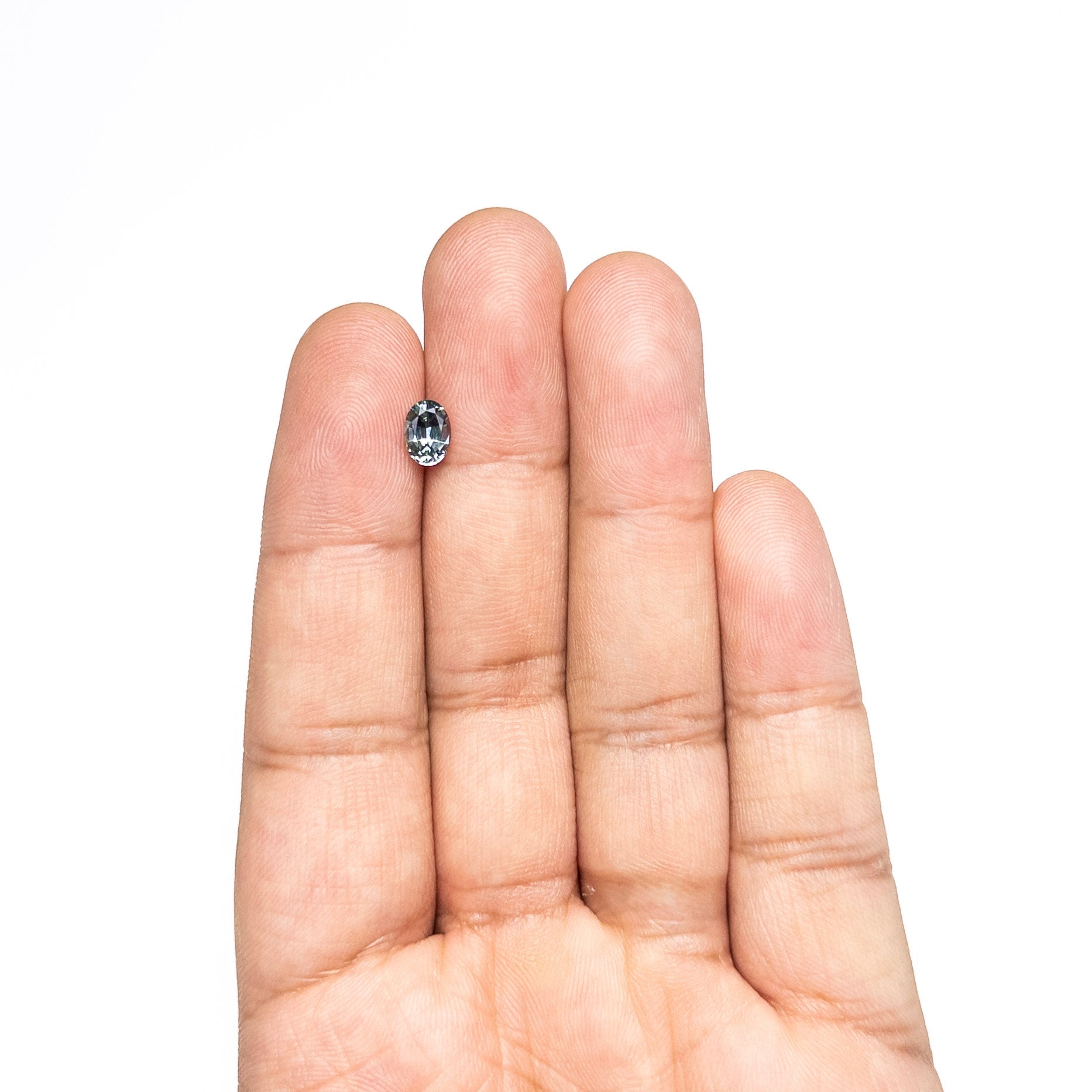 1.05ct 6.86x4.94x3.71mm Oval Brilliant Sapphire 26162-06 - MTD