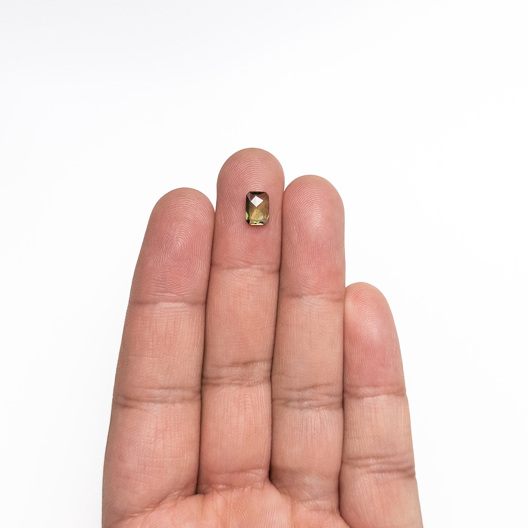 0.82ct 7.18x5.07x2.00mm Cut Corner Rectangle Step Cut Sapphire 26327 - 103 - MTD