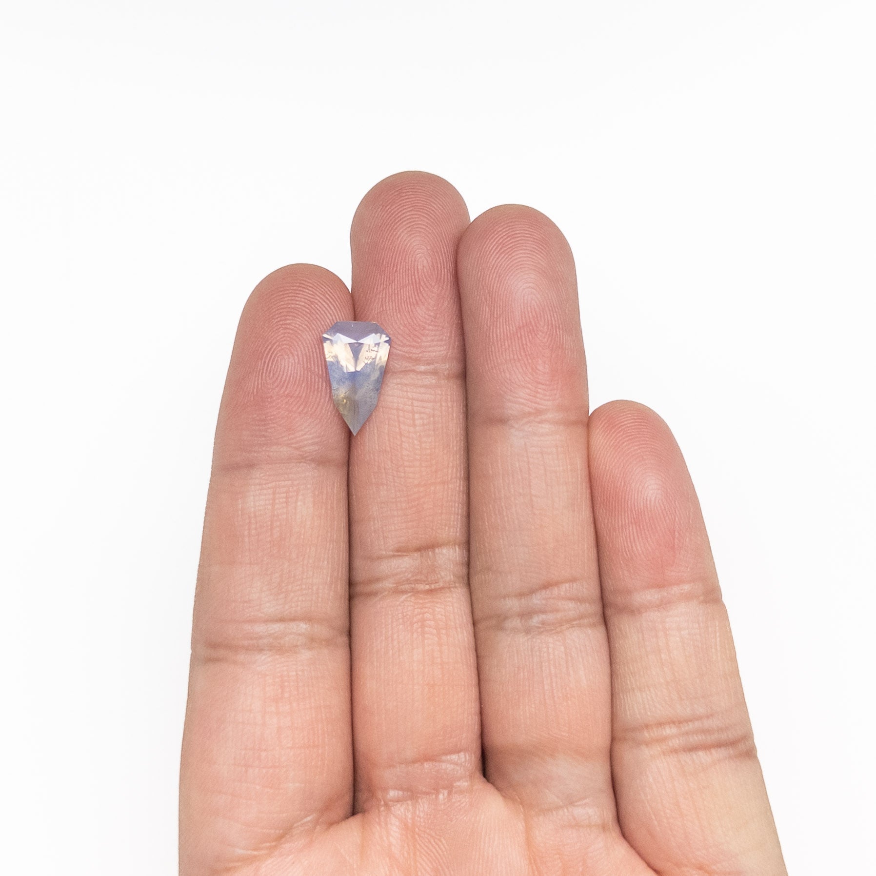 3.62ct 13.78x8.39x4.54mm Shield Brilliant Sapphire 26364 - 01 - MTD