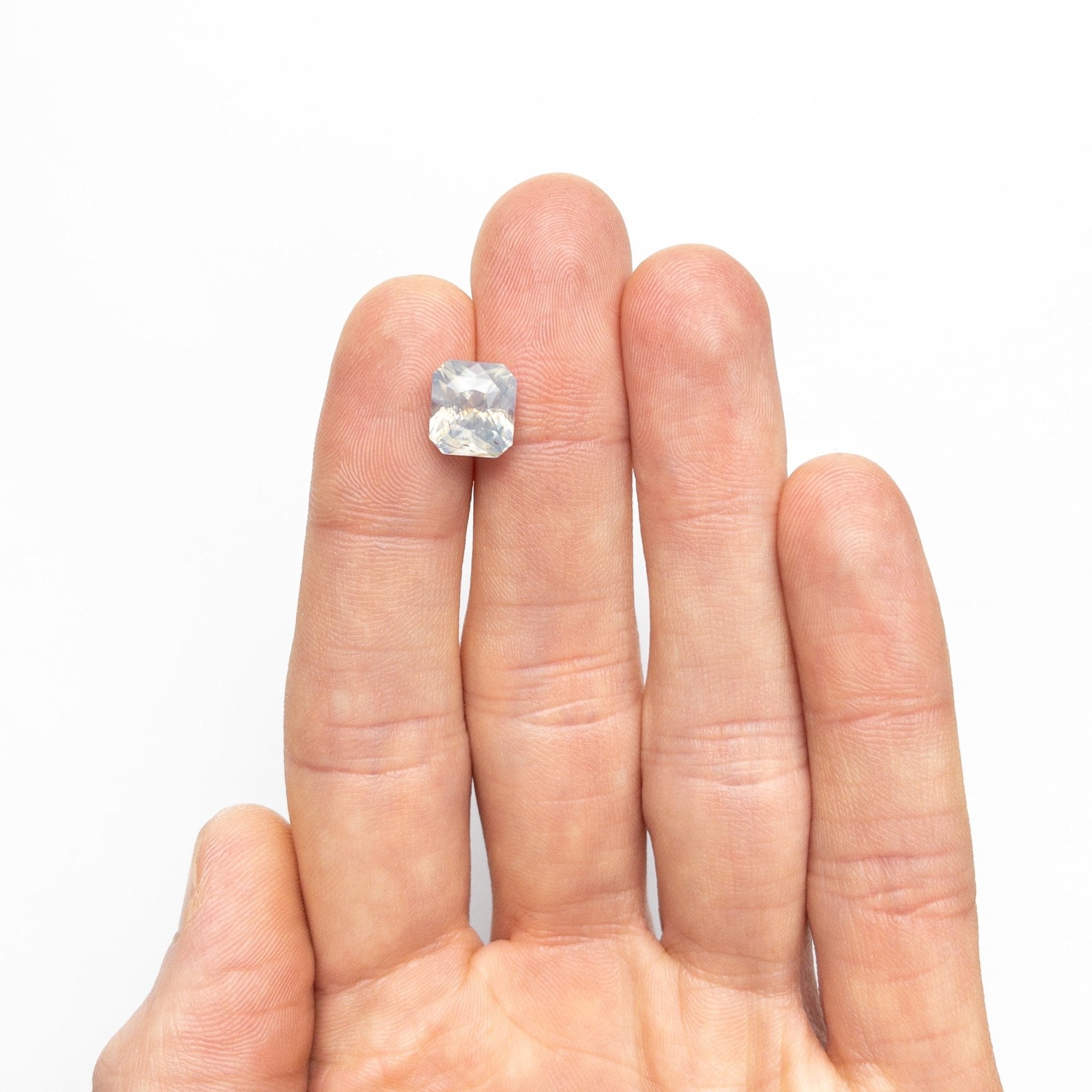 5.44ct 9.47x8.46x7.30mm Cut Corner Rectangle Brilliant Sapphire 26397 - 01 - MTD