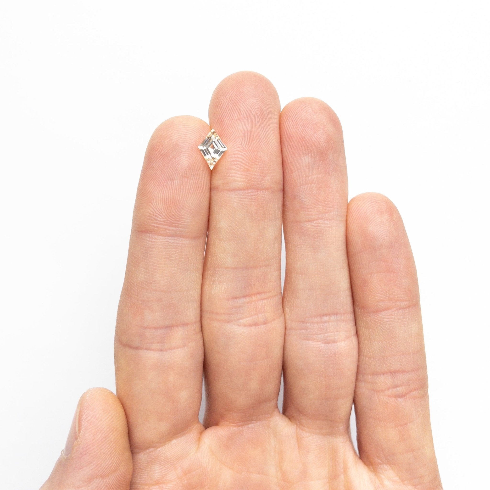 1.09ct 8.89x6.32x3.60mm Lozenge Step Cut Sapphire 26439 - 01 - MTD