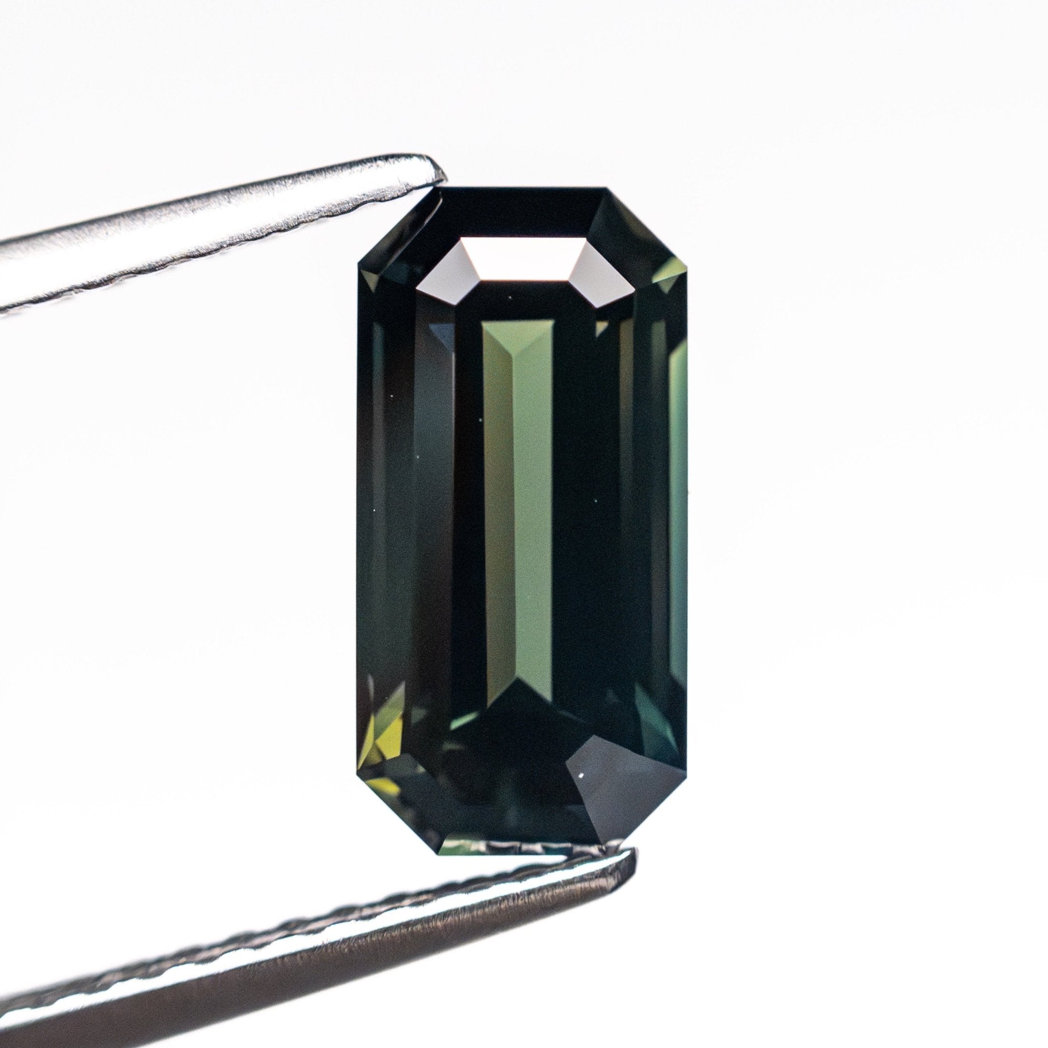 21x4 2.55ct 10.47x5.21x4.34mm Cut Corner Rectangle Step Cut Sapphire 26507 ...