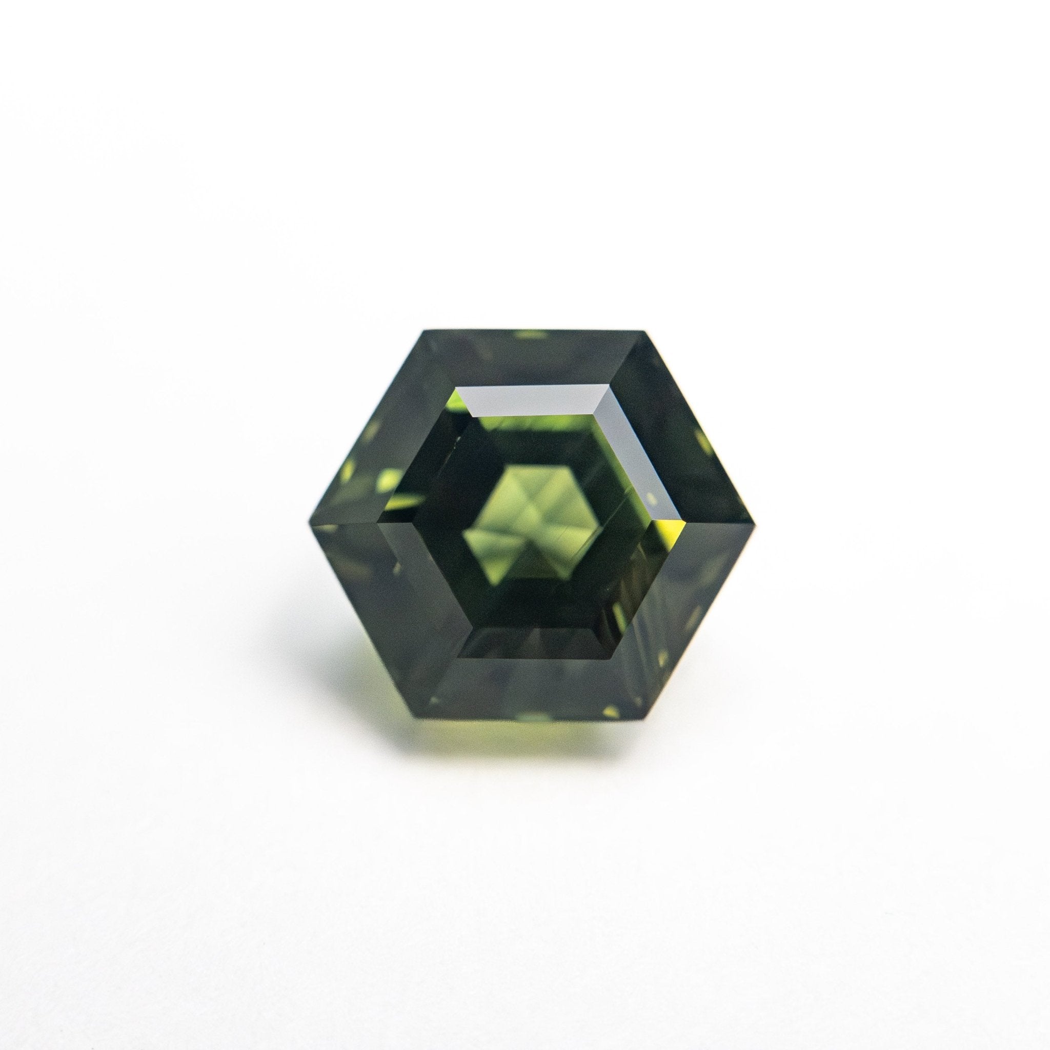 1.78ct 7.19x6.25x4.87mm Hexagon Step Cut Sapphire 26510 - 01 - MTD