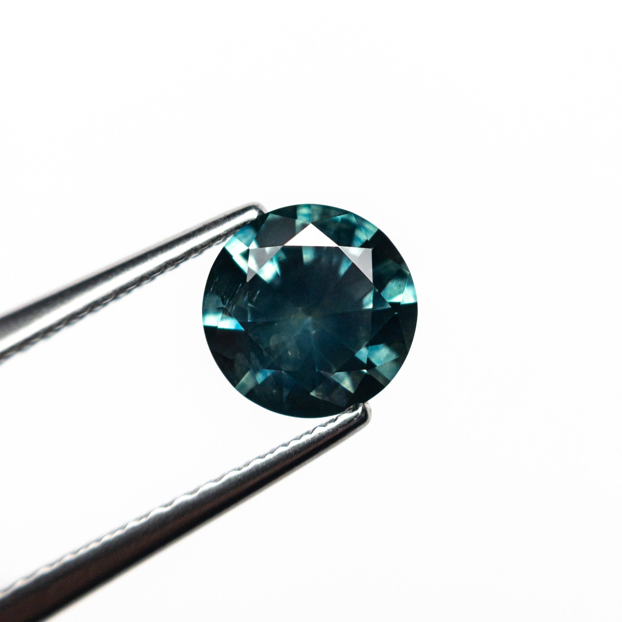 1.23ct 6.53x6.49x4.08mm Round Brilliant Sapphire 26524 - 01 - MTD
