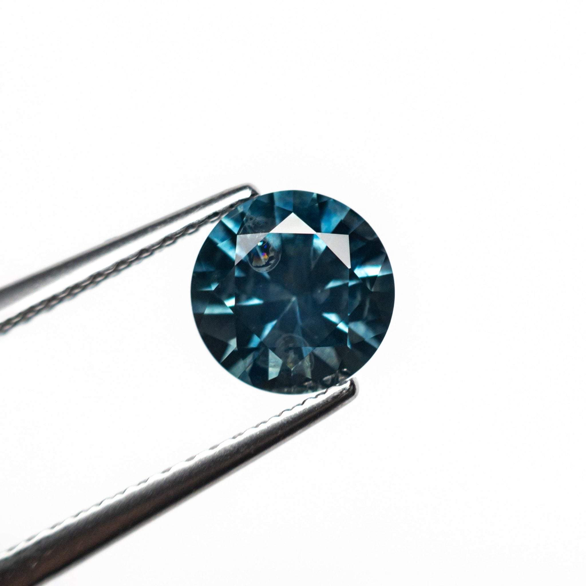 1.35ct 6.71x6.69x4.28mm Round Brilliant Sapphire 26524 - 08 - MTD