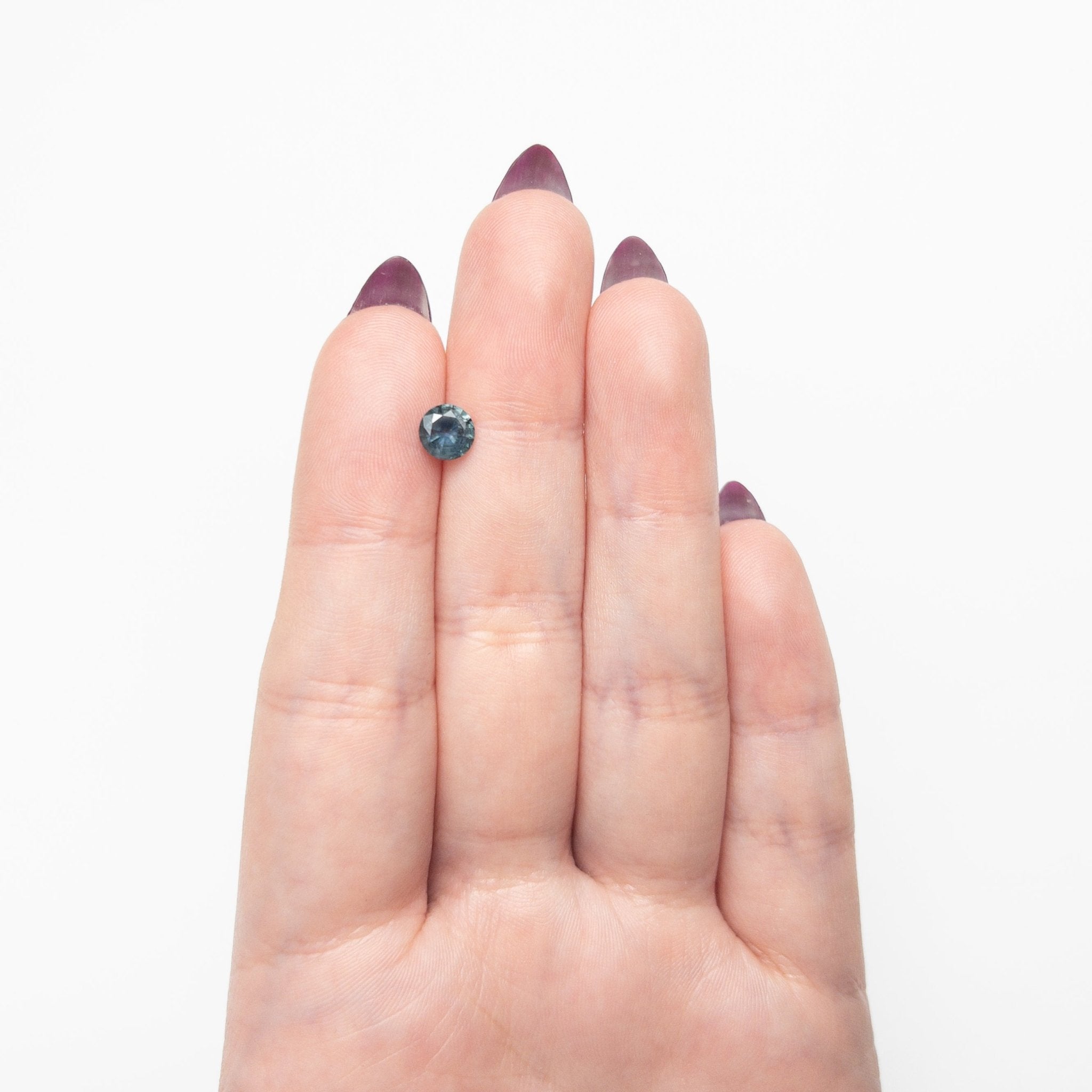 0.93ct 6.00x5.98x3.65mm Round Brilliant Sapphire 26526-12 - MTD