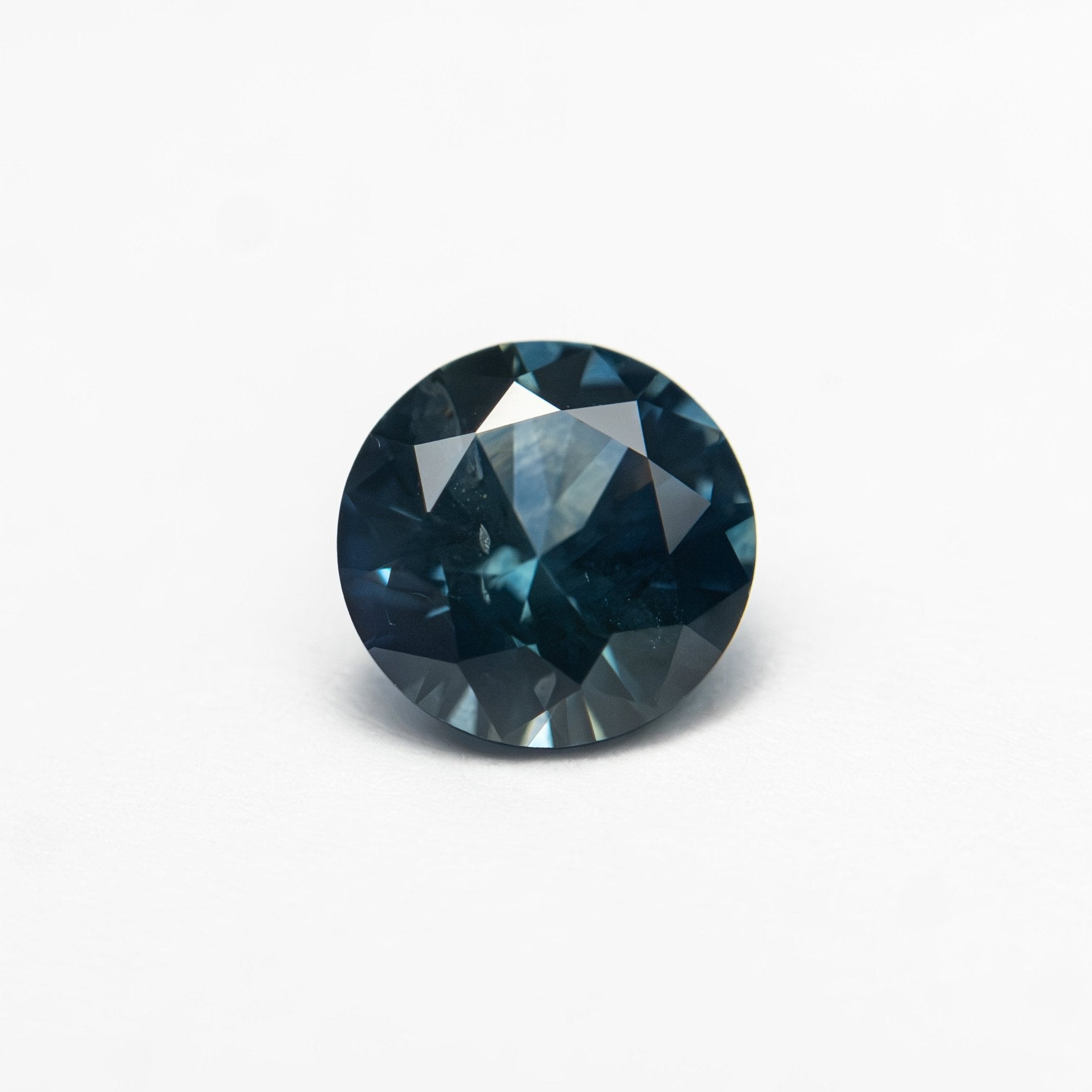 1.13ct 6.33x6.32x3.82mm Round Brilliant Sapphire 26526-13 - MTD