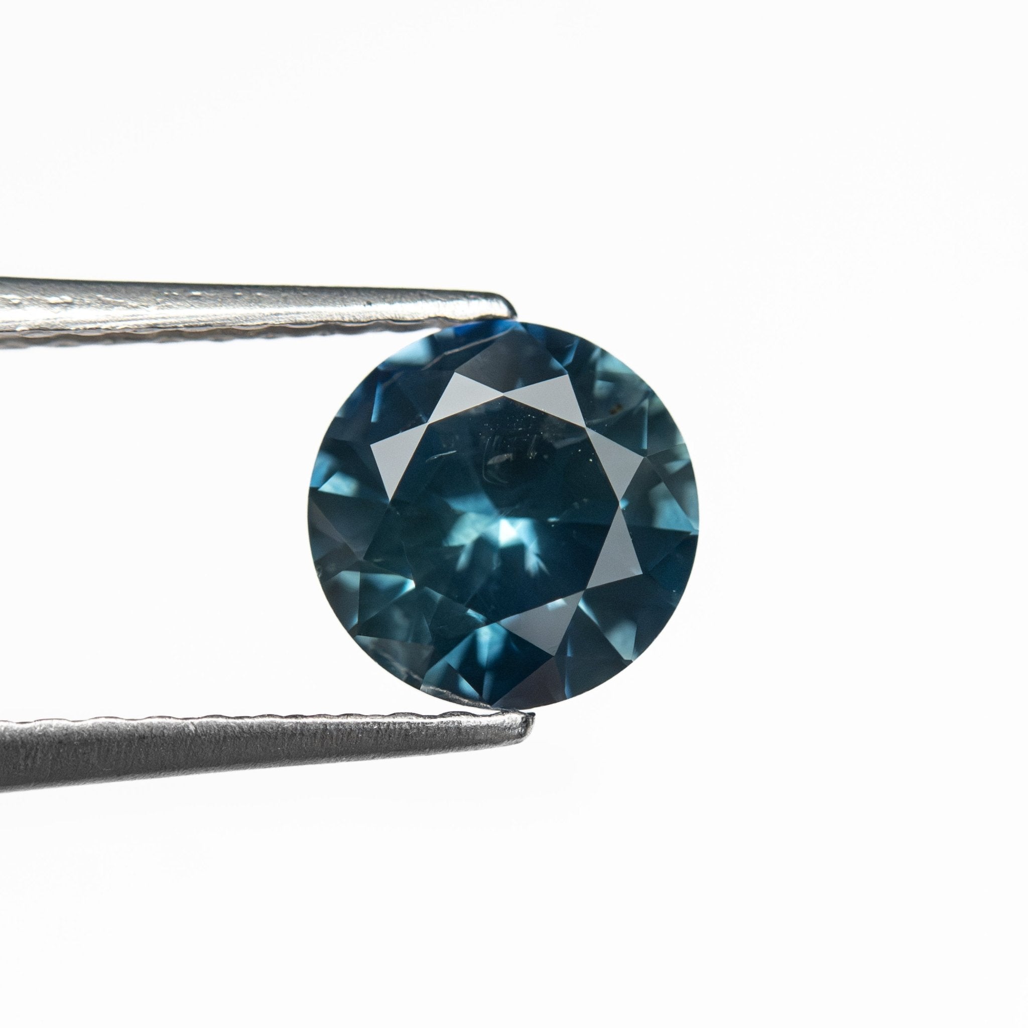 1.13ct 6.33x6.32x3.82mm Round Brilliant Sapphire 26526-13 - MTD