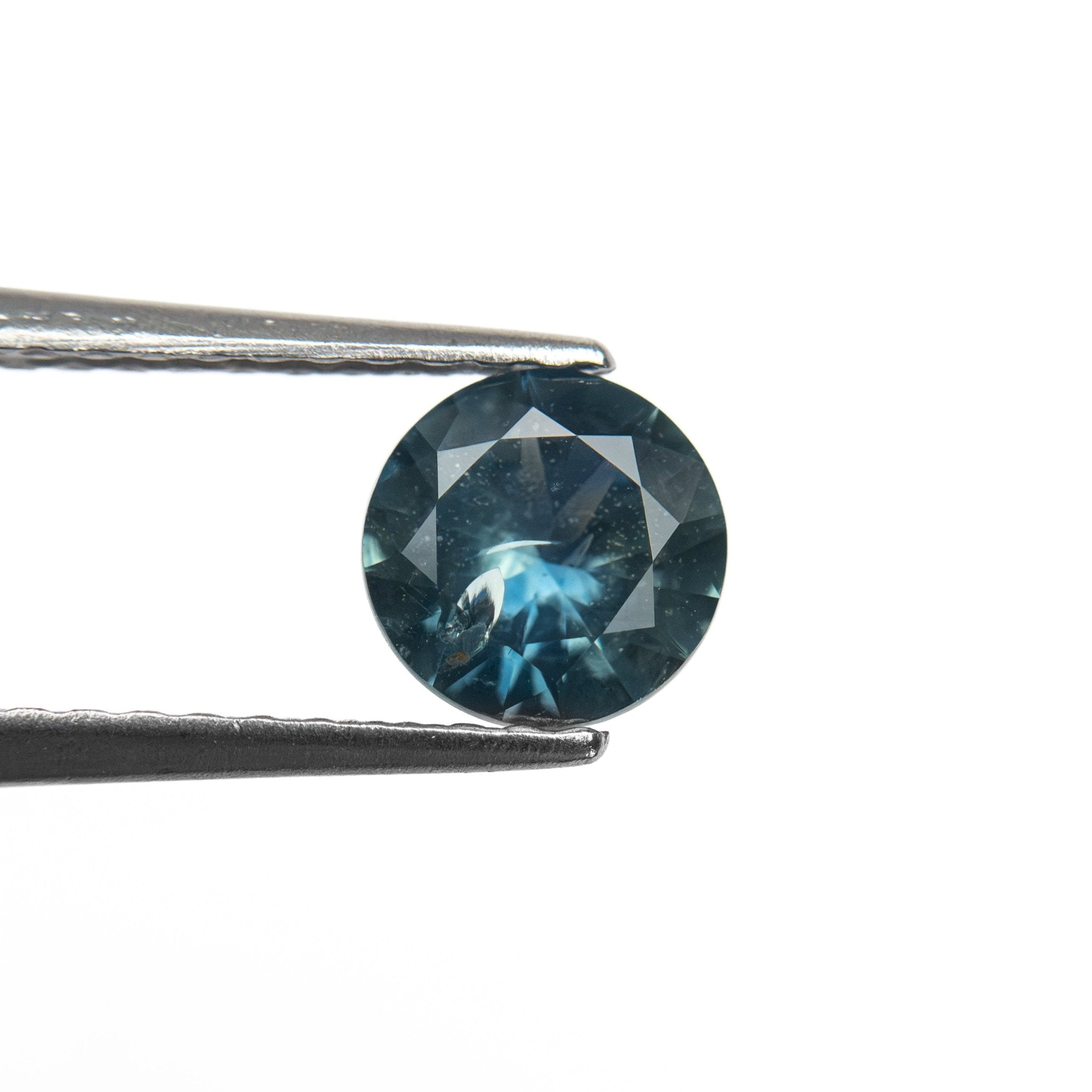 0.69ct 5.50x5.53x3.12mm Round Brilliant Sapphire 26580-01 - MTD