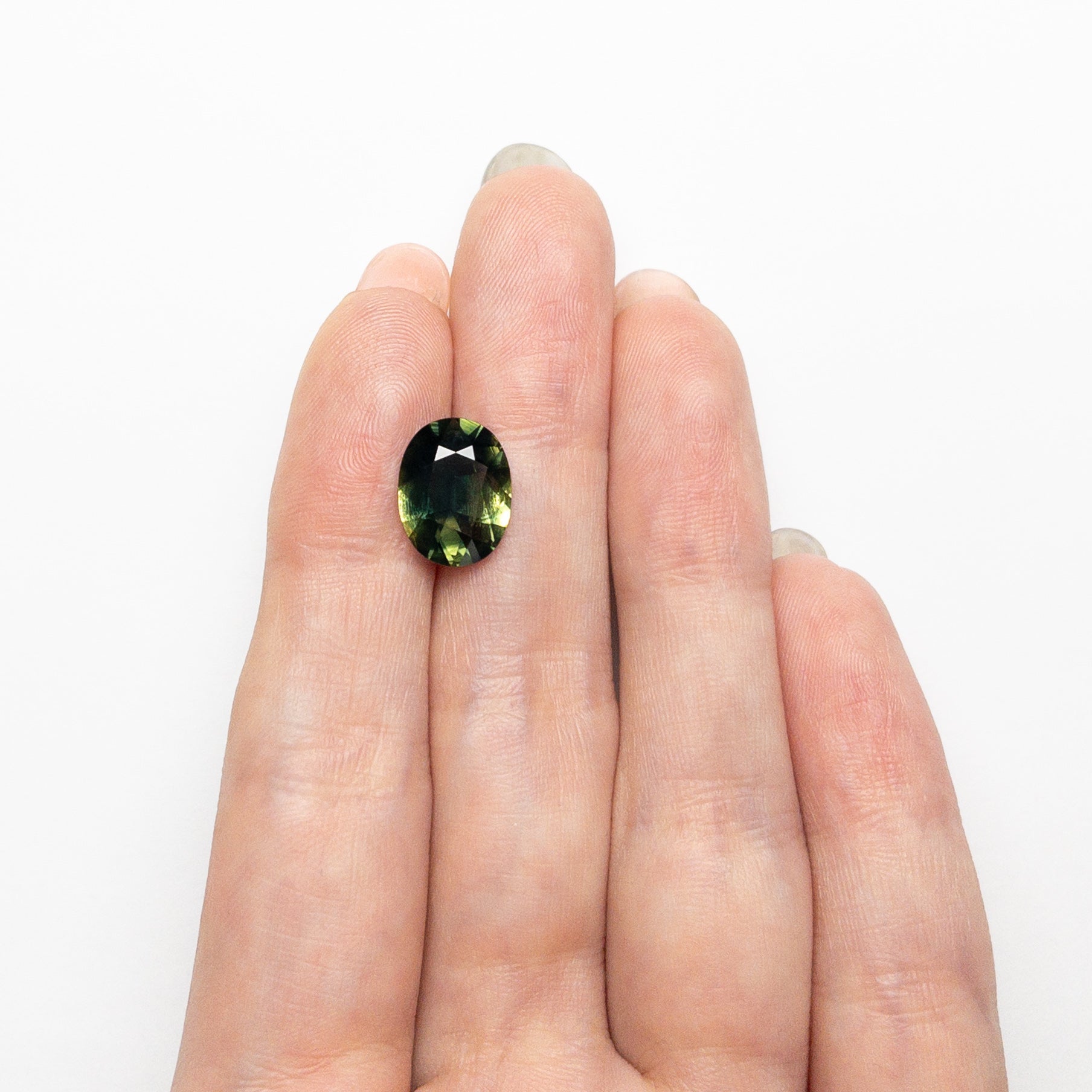 4.24ct 11.84x9.07x5.14mm Oval Brilliant Sapphire 26624-02 - MTD
