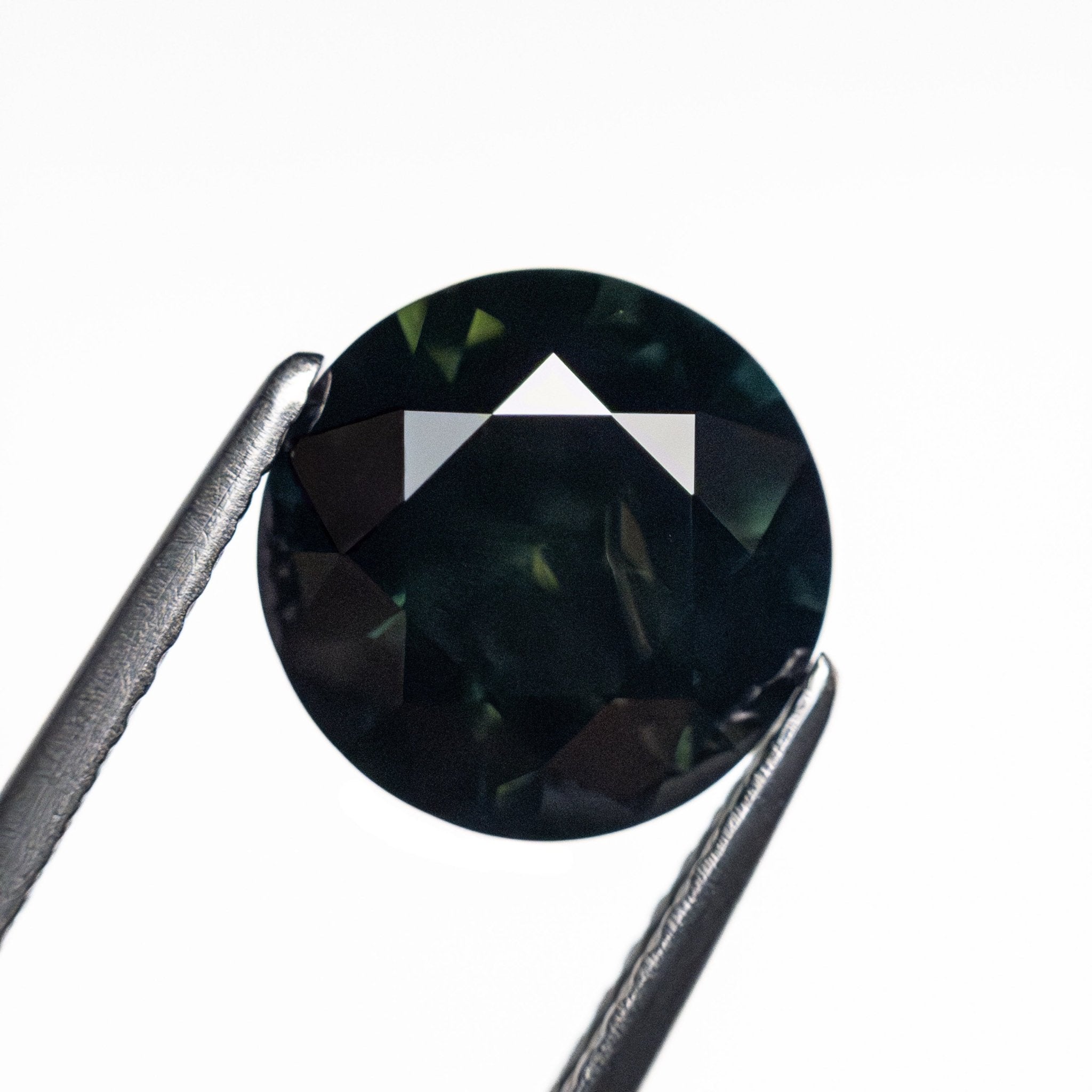 3.14ct 8.86x8.89x5.62mm Round Brilliant Sapphire 26625 - 03 - MTD