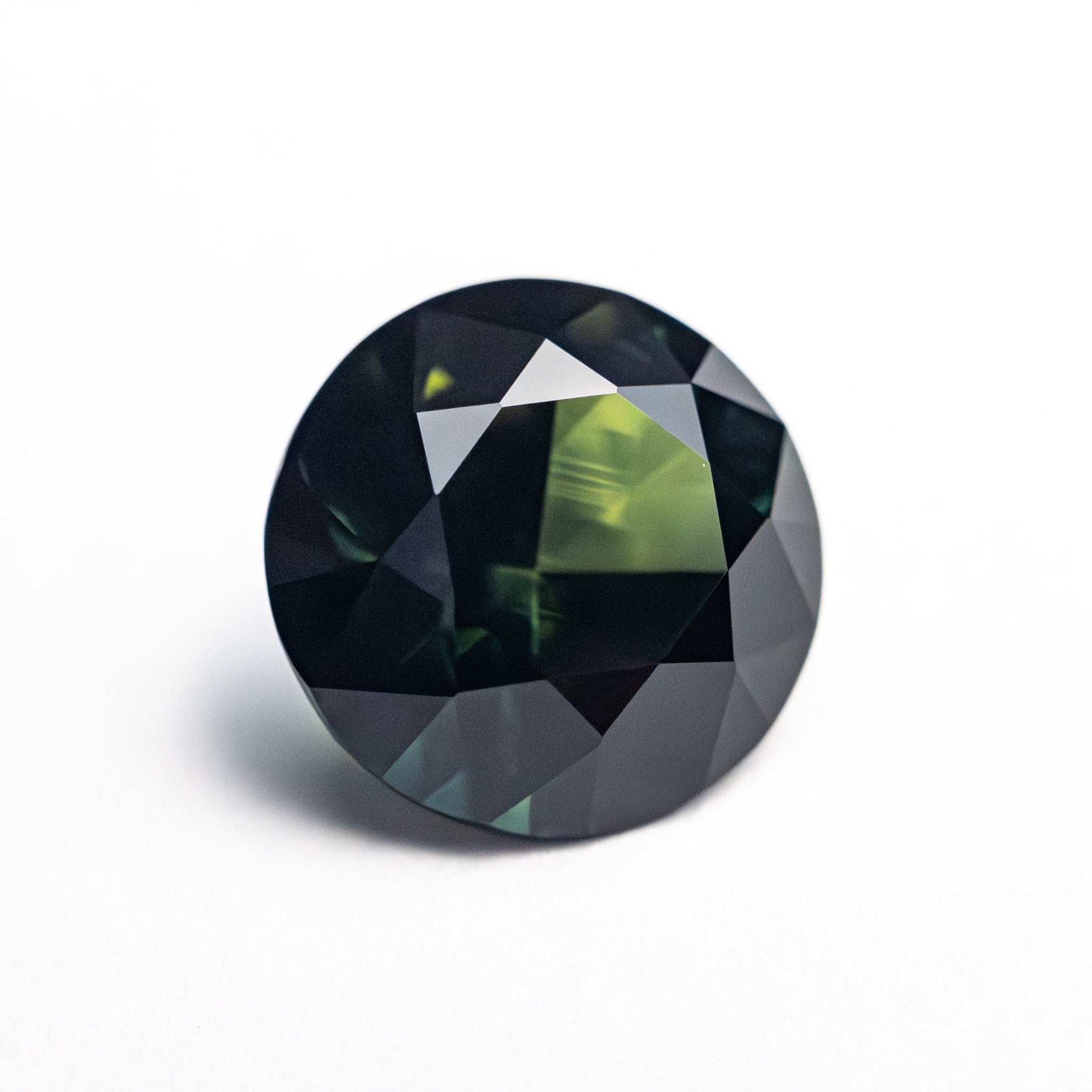 3.14ct 8.86x8.89x5.62mm Round Brilliant Sapphire 26625 - 03 - MTD