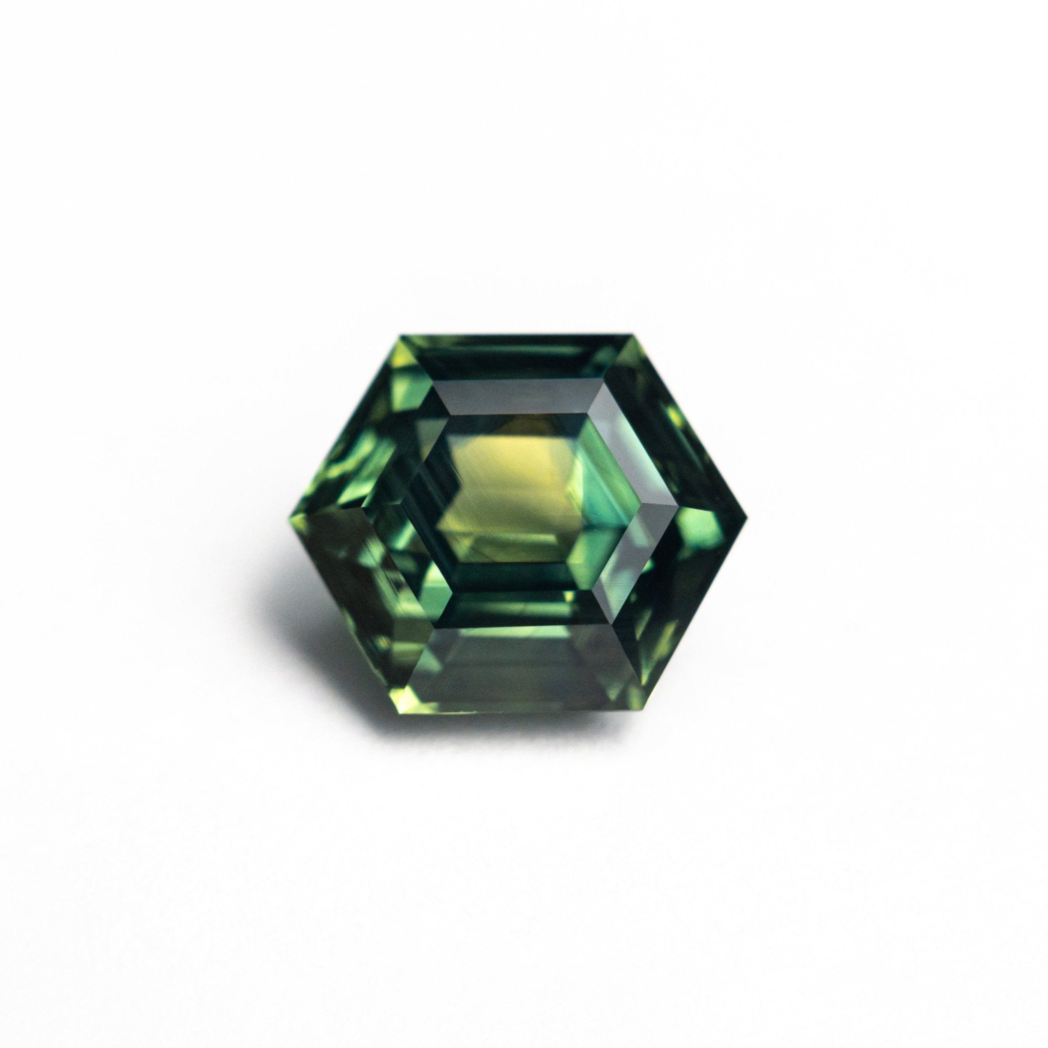 2.29ct 8.38x7.02x4.66m Hexagon Step Cut Sapphire 26729 - 02 - MTD