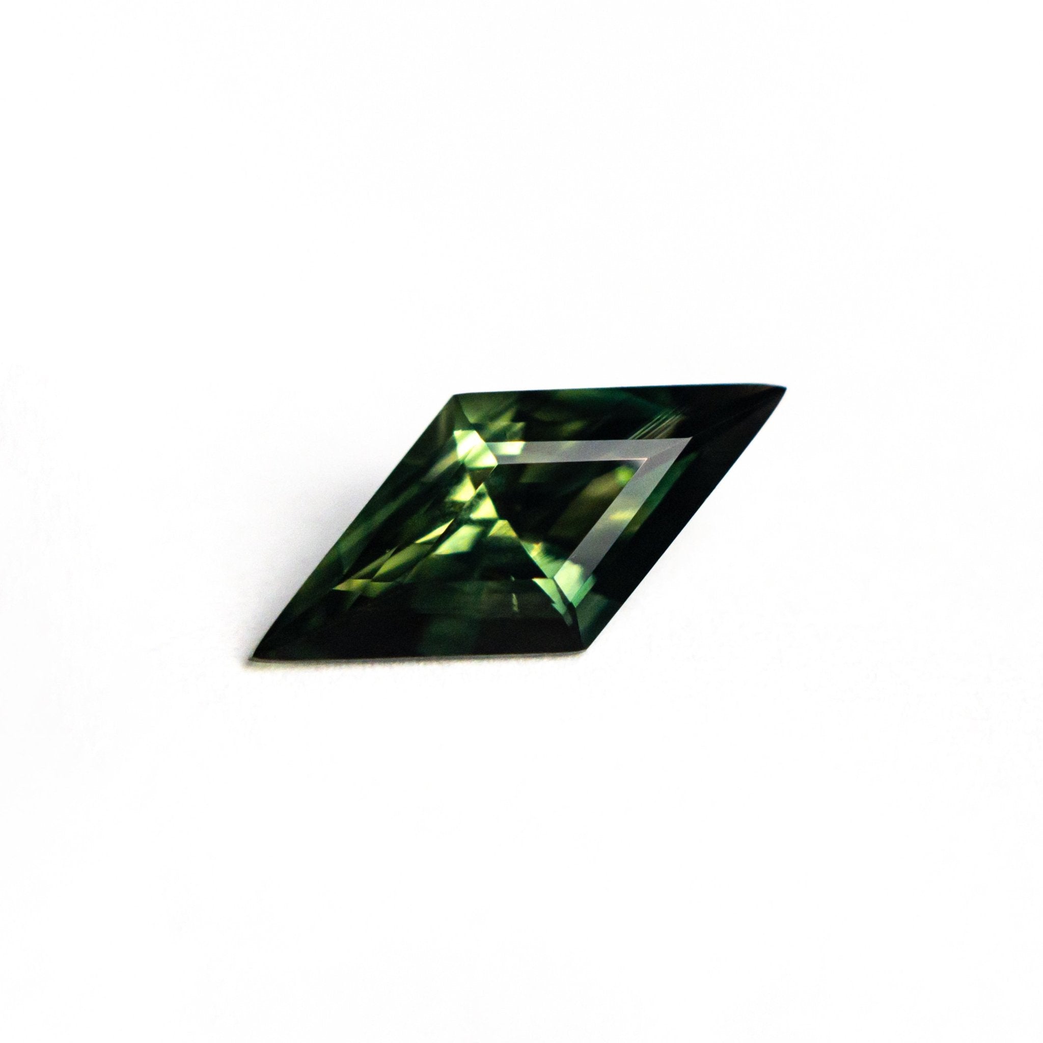 0.97ct 11.15x5.27x3.46mm Lozenge Step Cut Sapphire 26732-02 - MTD