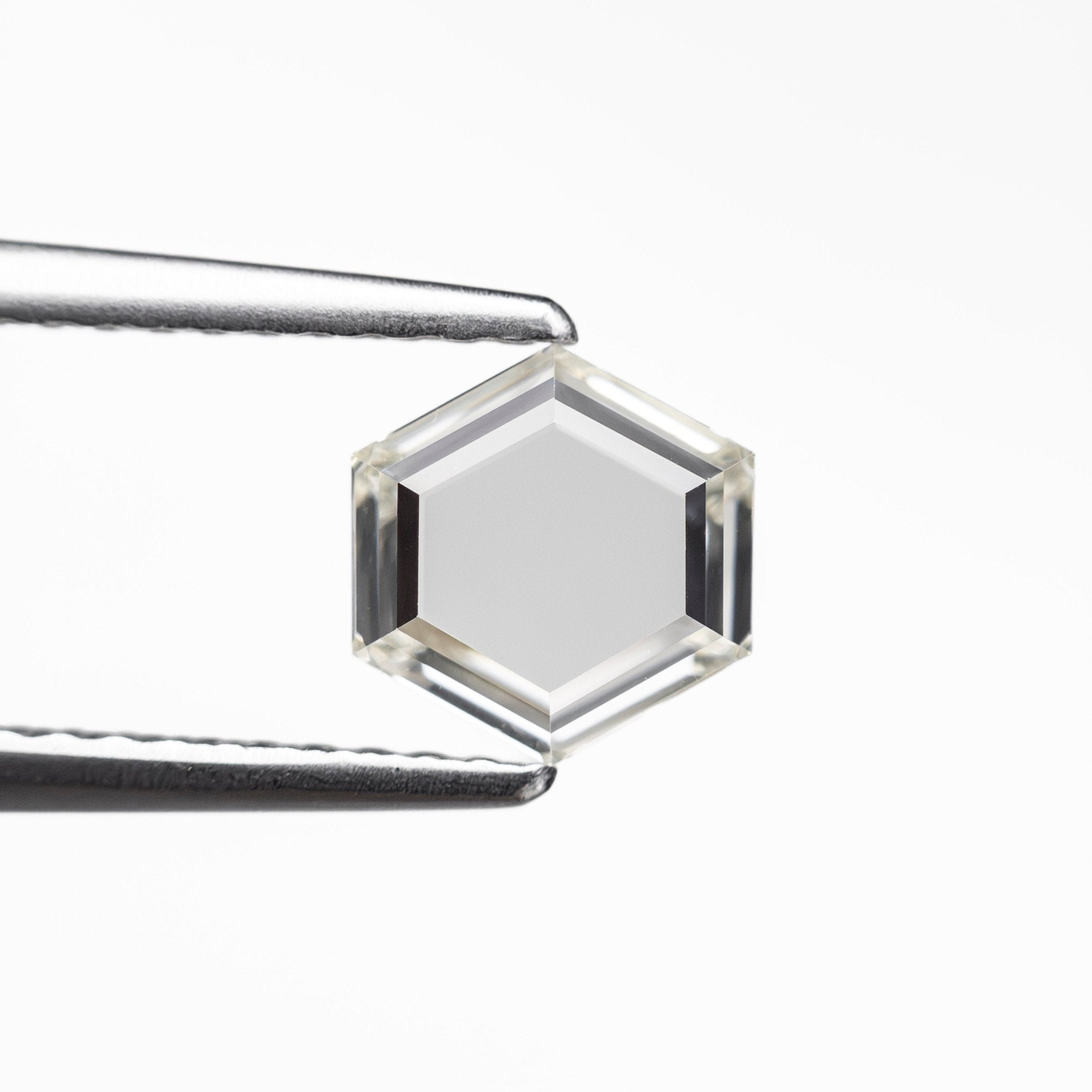 0.71ct 6.15x6.43x1.79mm VVS2 K Hexagon Portrait Cut 27067 - 01 - MTD