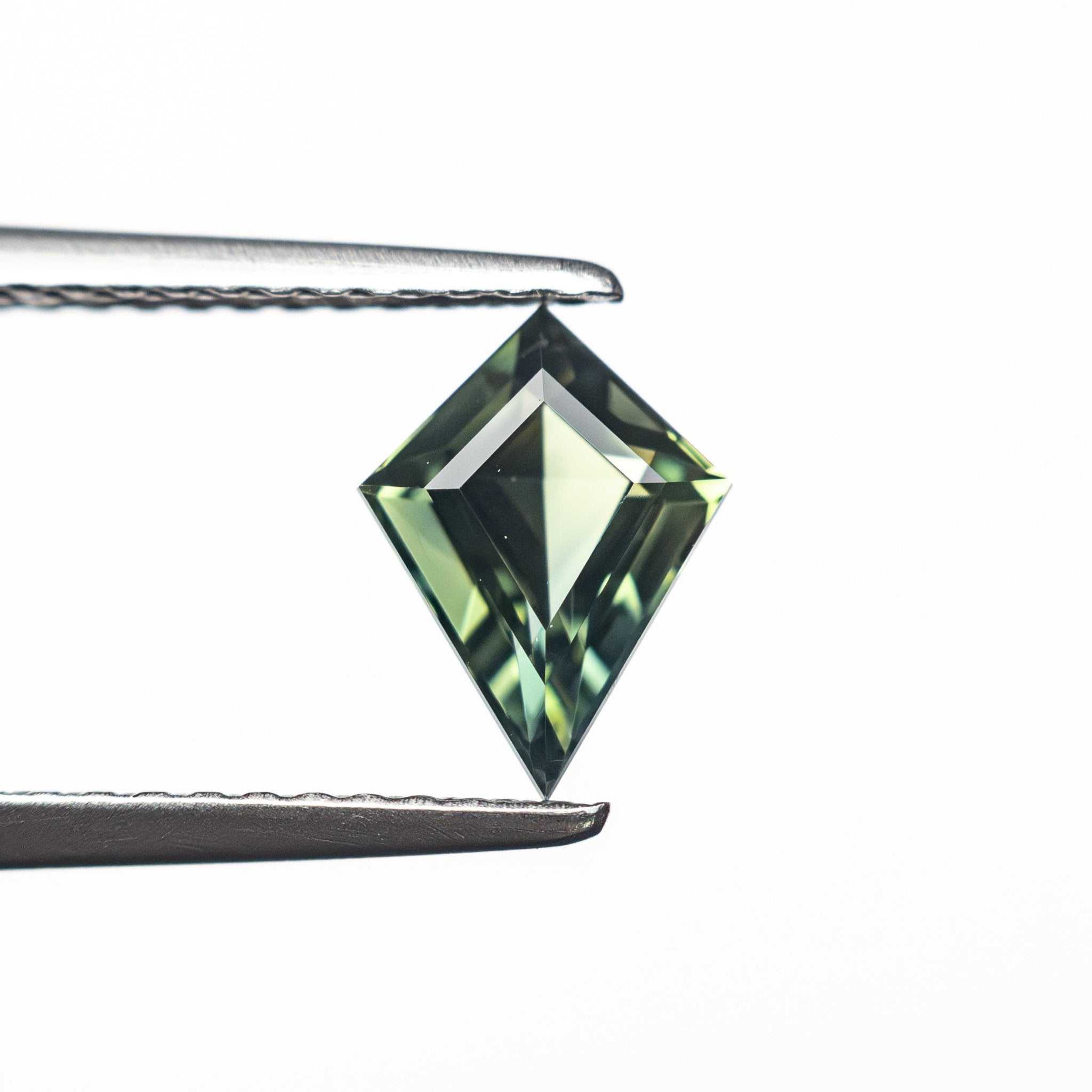 1.02ct 8.39x6.25x3.61mm Kite Step Cut Sapphire 27138 - 03 - MTD