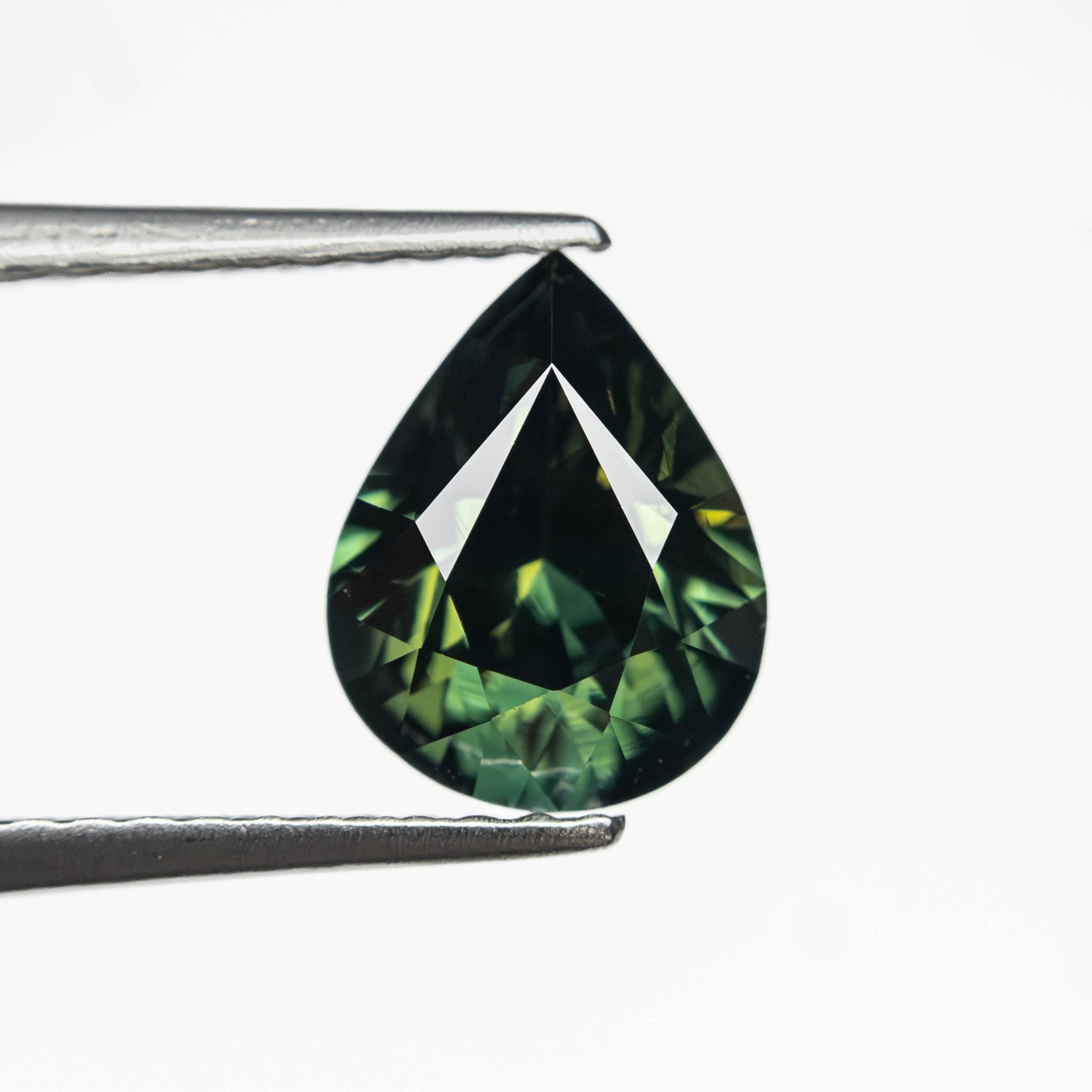 1.54ct 8.32x6.55x4.40mm Pear Brilliant Sapphire 27147 - 02 - MTD