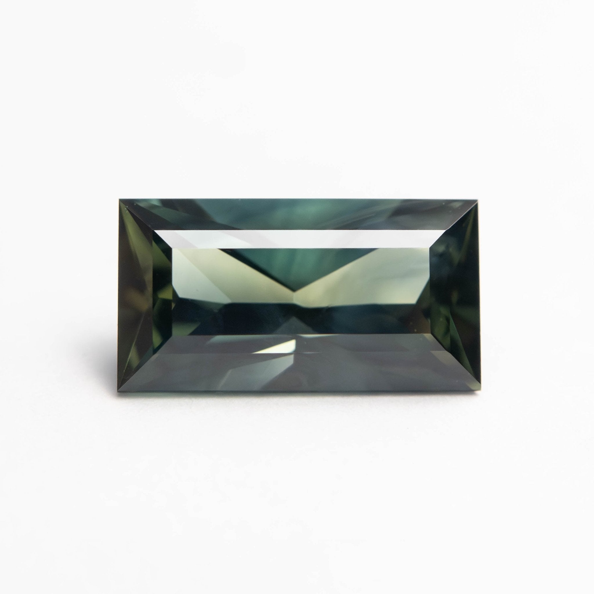 2.18ct 9.85x5.29x4.36mm Rectangle Step Cut Sapphire 27324 - 01 - MTD