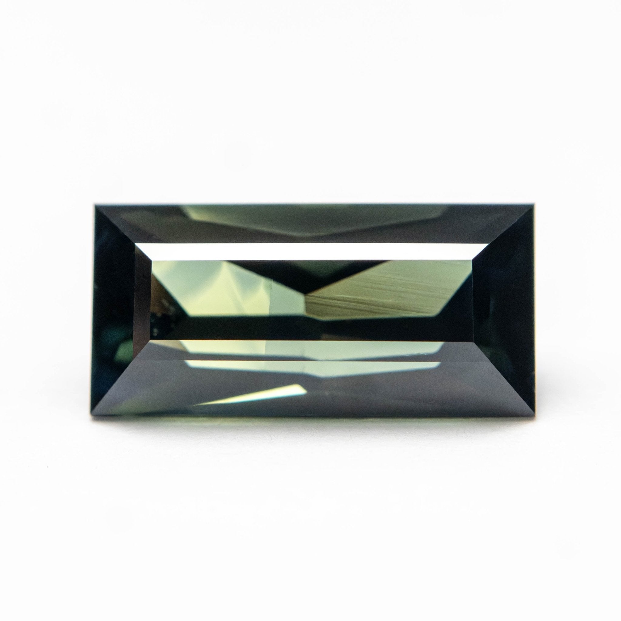 3.22ct 11.51x5.57x5.02mm Rectangle Step Cut Sapphire 27325-01 - MTD