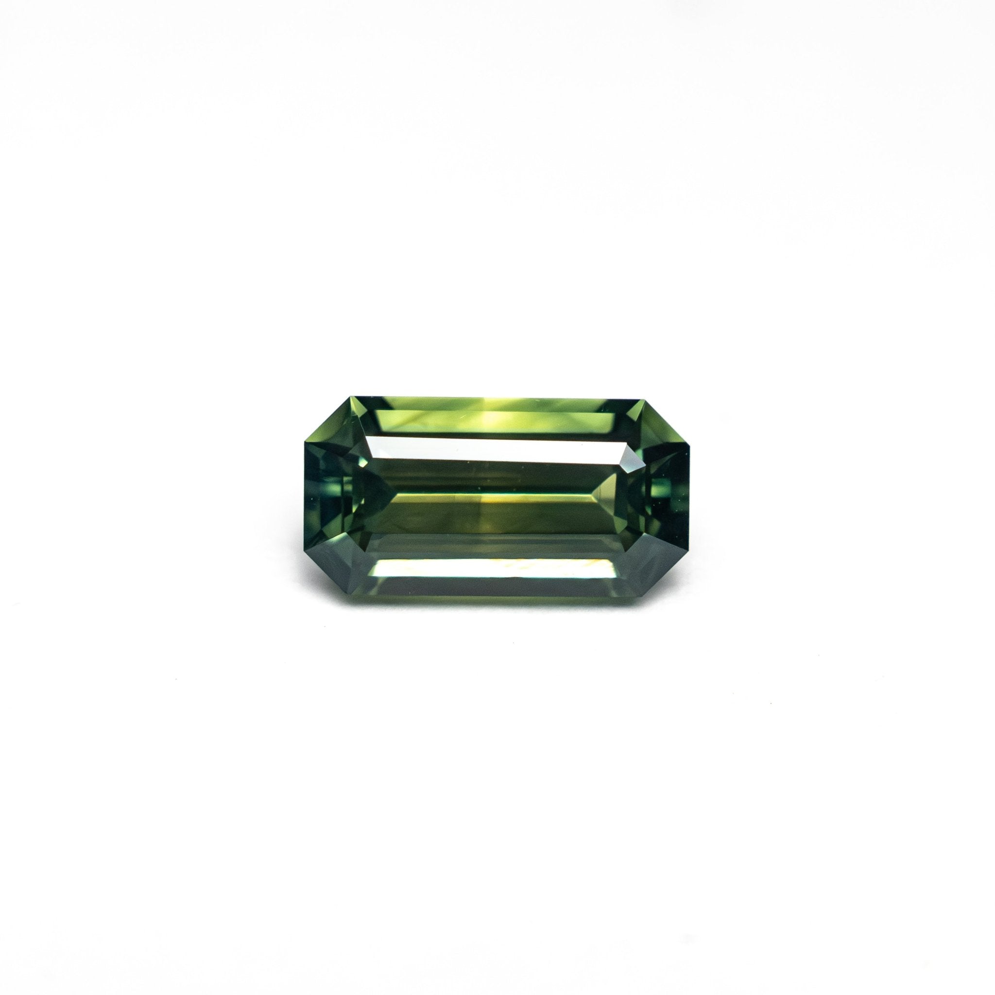0.82ct 7.20x3.73x2.98mm Cut Corner Rectangle Step Cut Sapphire 27336 - 49 - MTD