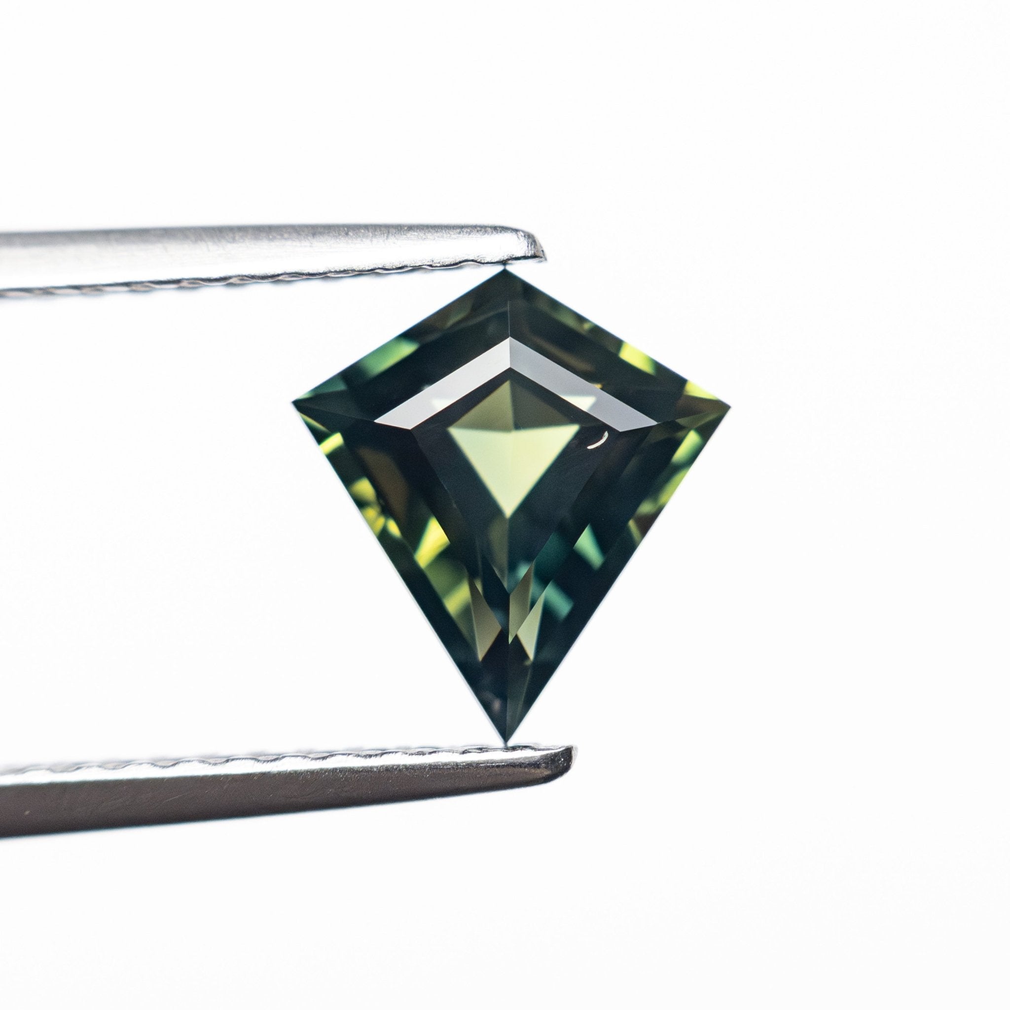 1.22ct 8.21x7.62x3.77mm Kite Step Cut Sapphire 27350 - 01 - MTD
