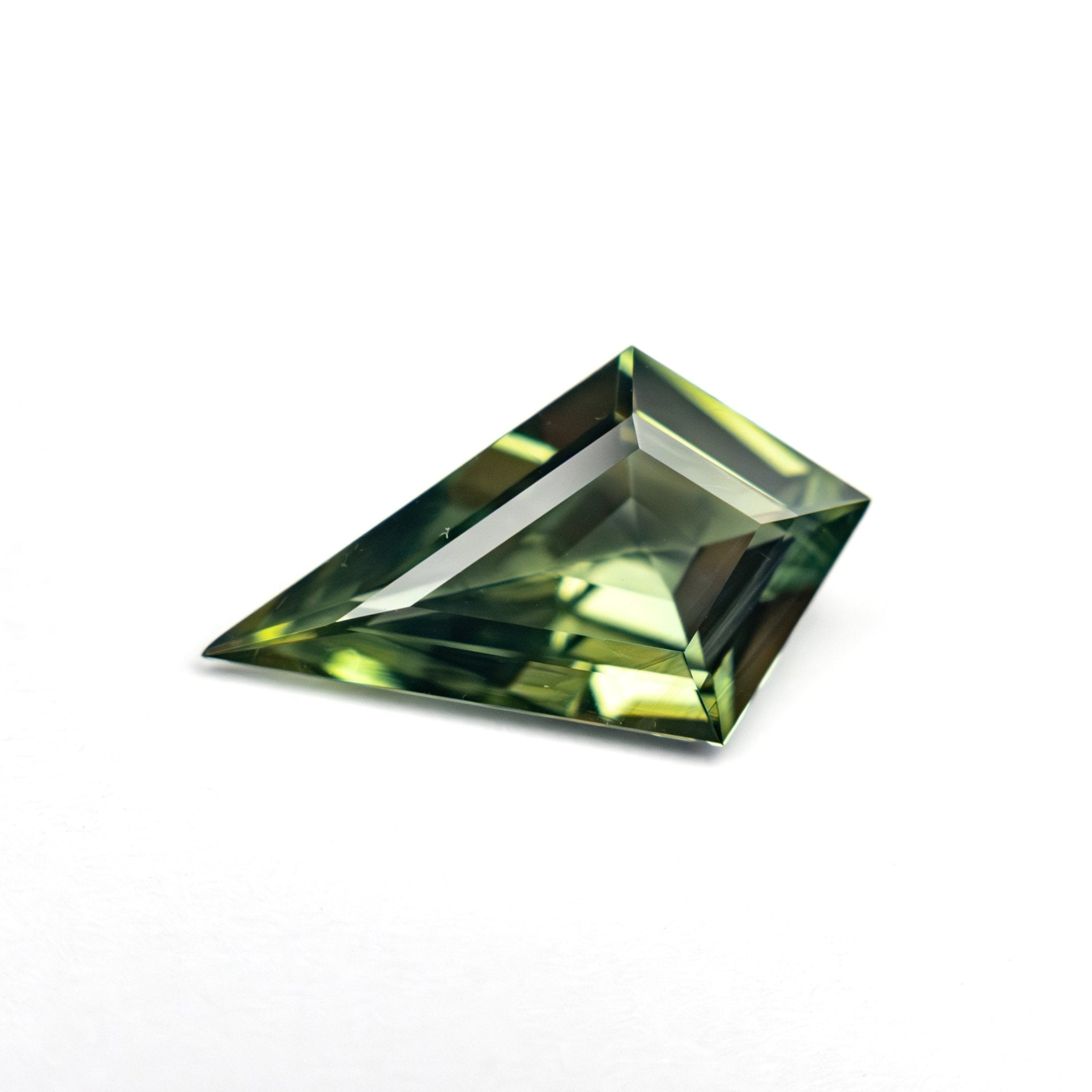 1.28ct 11.65x6.97x3.20mm Kite Step Cut Sapphire 27350 - 03 - MTD