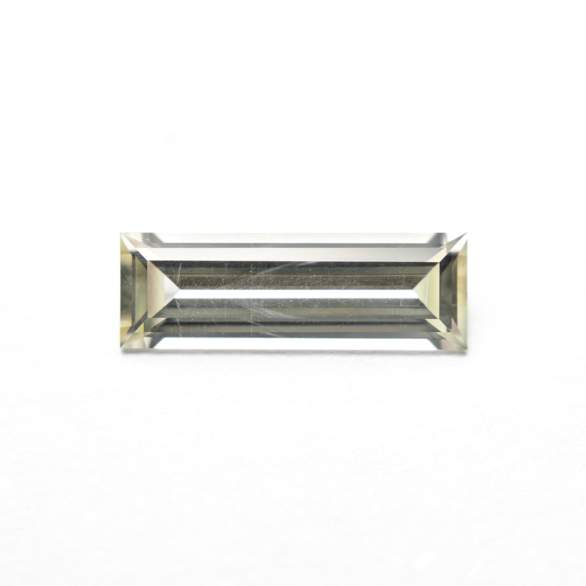 0.84ct 9.95x3.36x2.17mm Baguette Step Cut Sapphire 27719 - 01 - MTD
