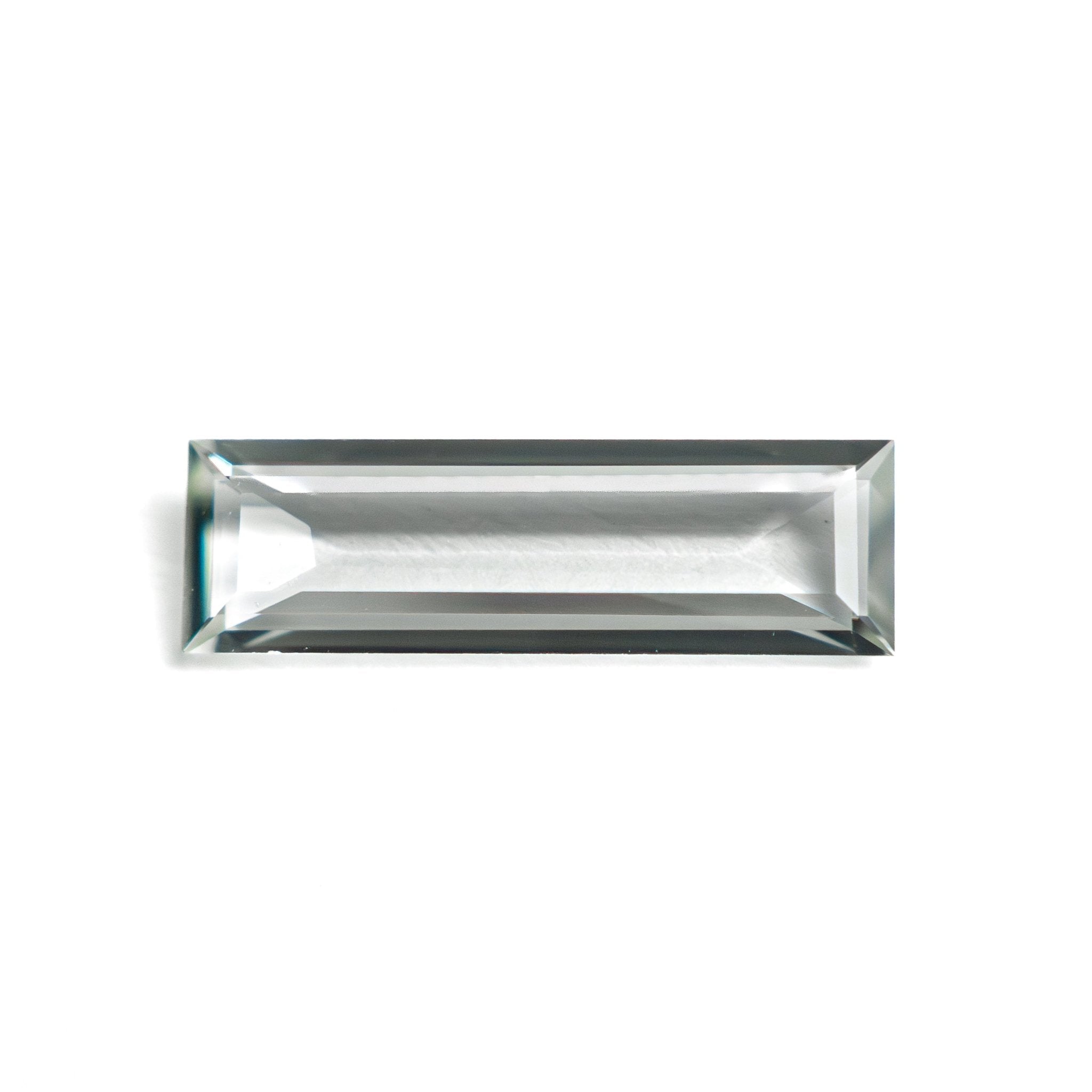 0.81ct 11.41x3.48x1.63mm Baguette Step Cut Sapphire 27720 - 05 - MTD
