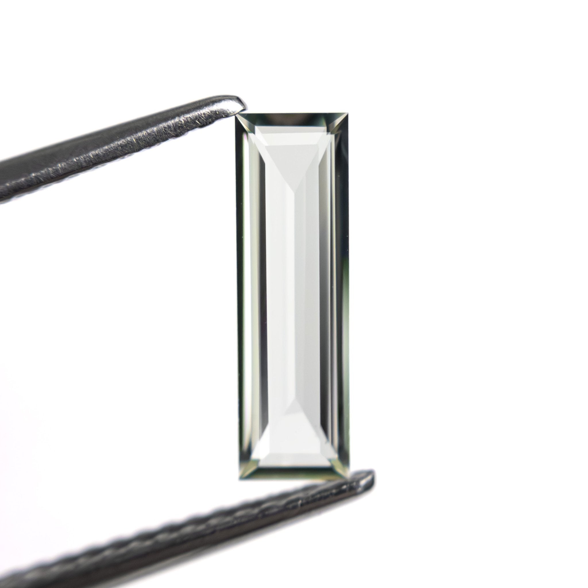 0.81ct 11.41x3.48x1.63mm Baguette Step Cut Sapphire 27720 - 05 - MTD