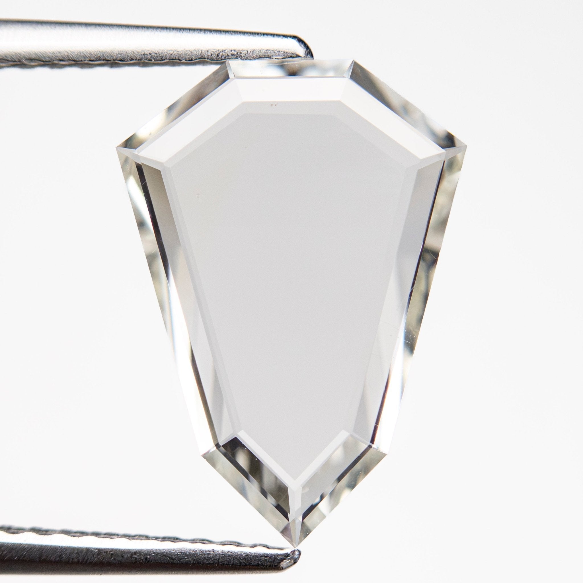 2.06ct 13.66x9.84x1.47mm Shield Portrait Cut Sapphire 27740-05 - MTD