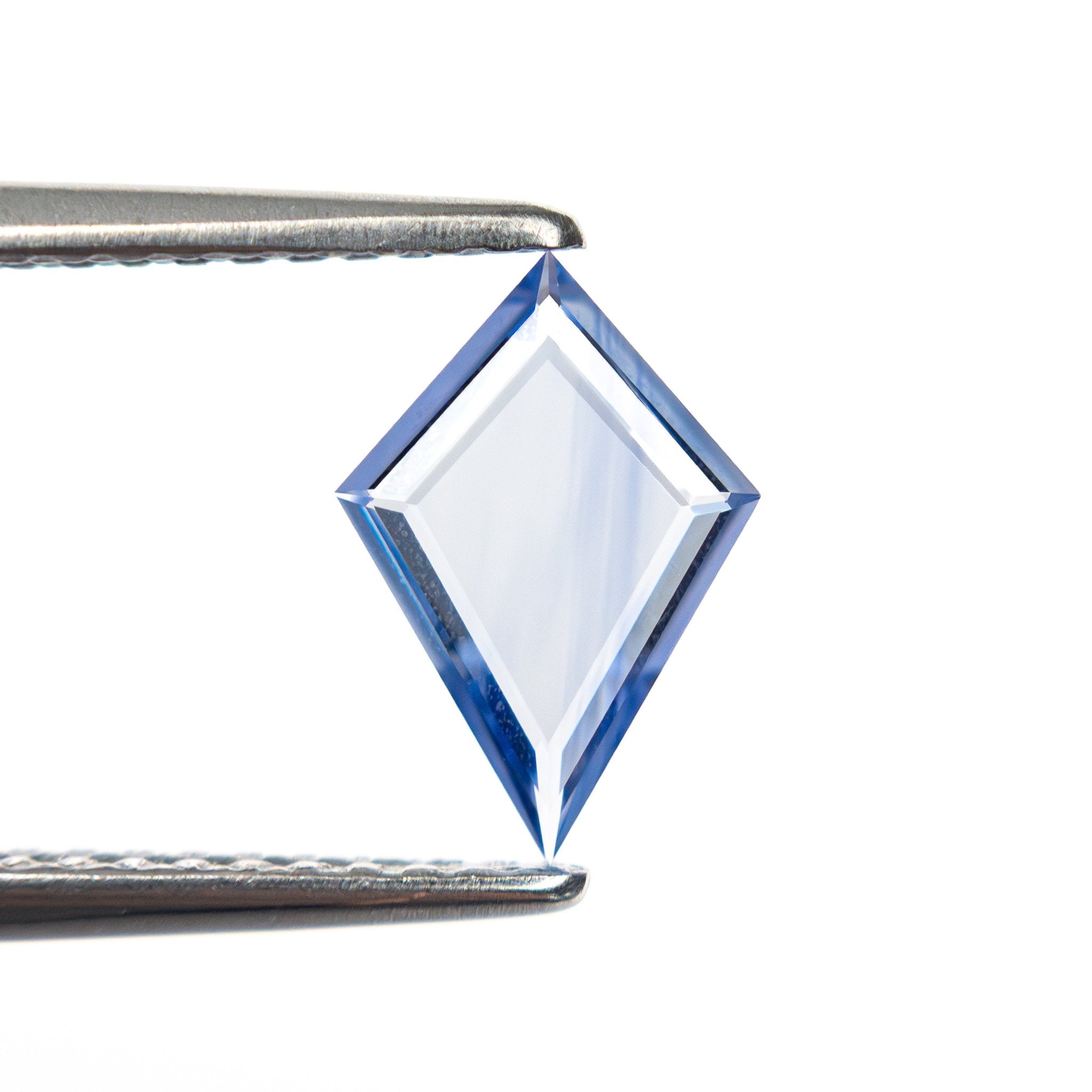 0.61ct 9.49x6.57x1.31mm Kite Portrait Cut Sapphire 27740-07 - MTD