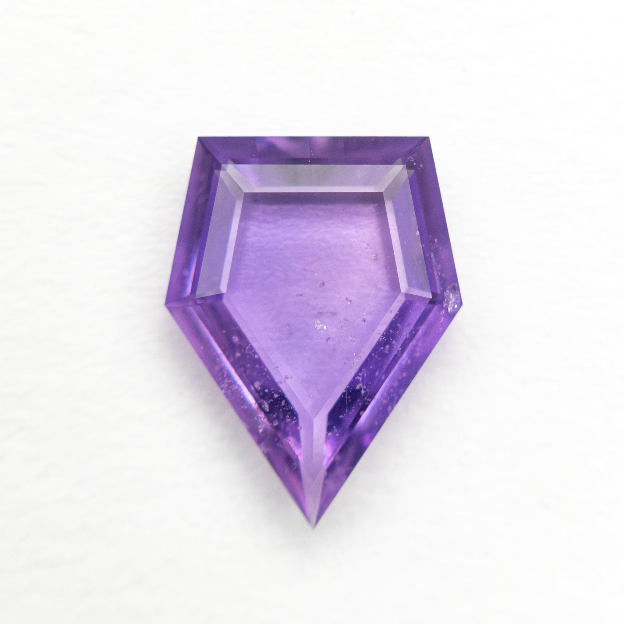 1.75ct 10.52x7.98x2.31mm Shield Portrait Cut Sapphire 27740-12 - MTD
