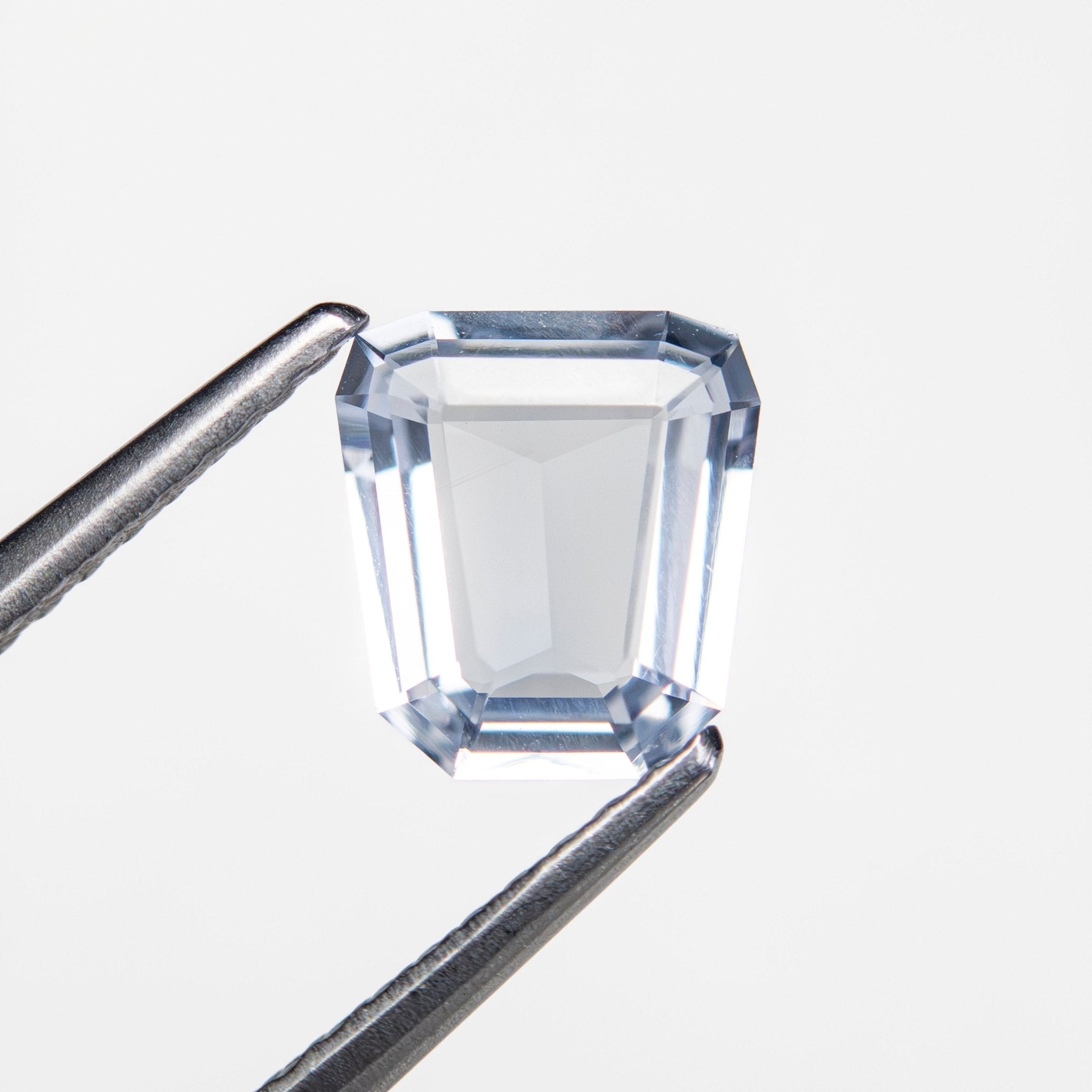 1.12ct 6.95x6.31x2.41mm Trapezoid Step Cut Sapphire 27740-17 - MTD