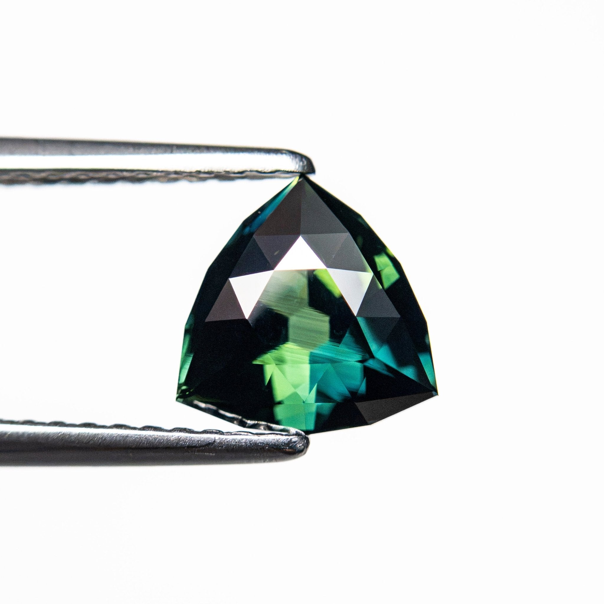 1.64ct 7.30x7.24x4.03mm Geo Trillion Brilliant Sapphire 27766-08 - MTD