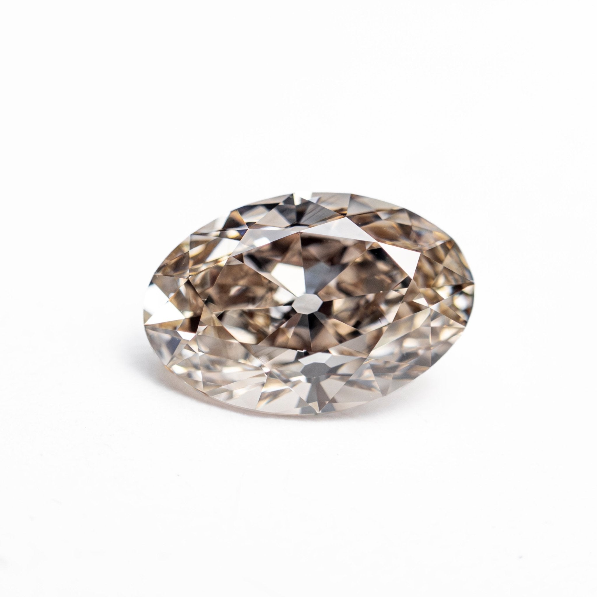 1.65ct 9.32x6.27x4.14mm VS2 C3 Modern Antique Oval Brilliant 27905 - 02 - MTD