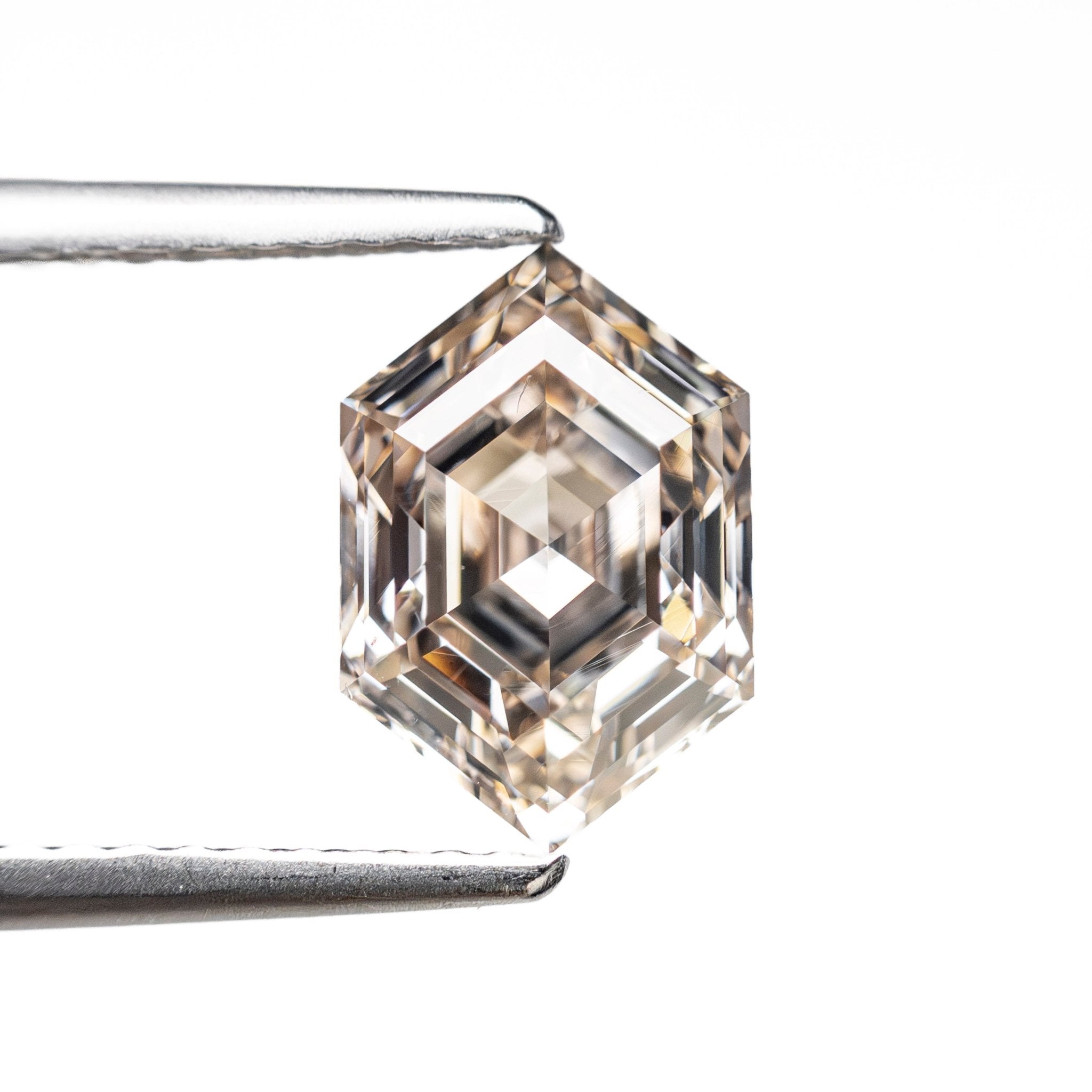 1.78ct 9.46x6.33x4.23mm VS2 S - T Hexagon Step Cut 27905 - 05 - MTD