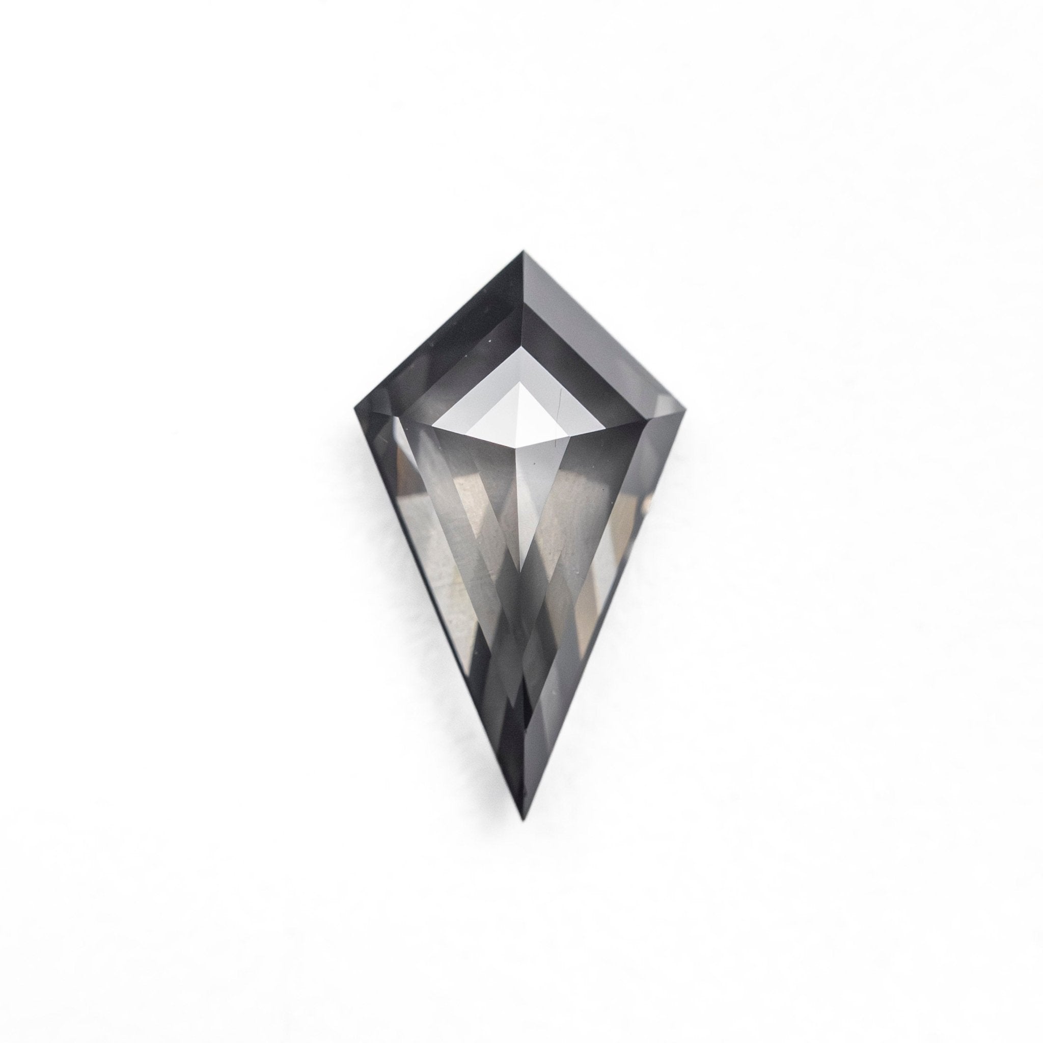 0.70ct 9.05x5.26x2.54mm Kite Step Cut 27909 - 02 - MTD