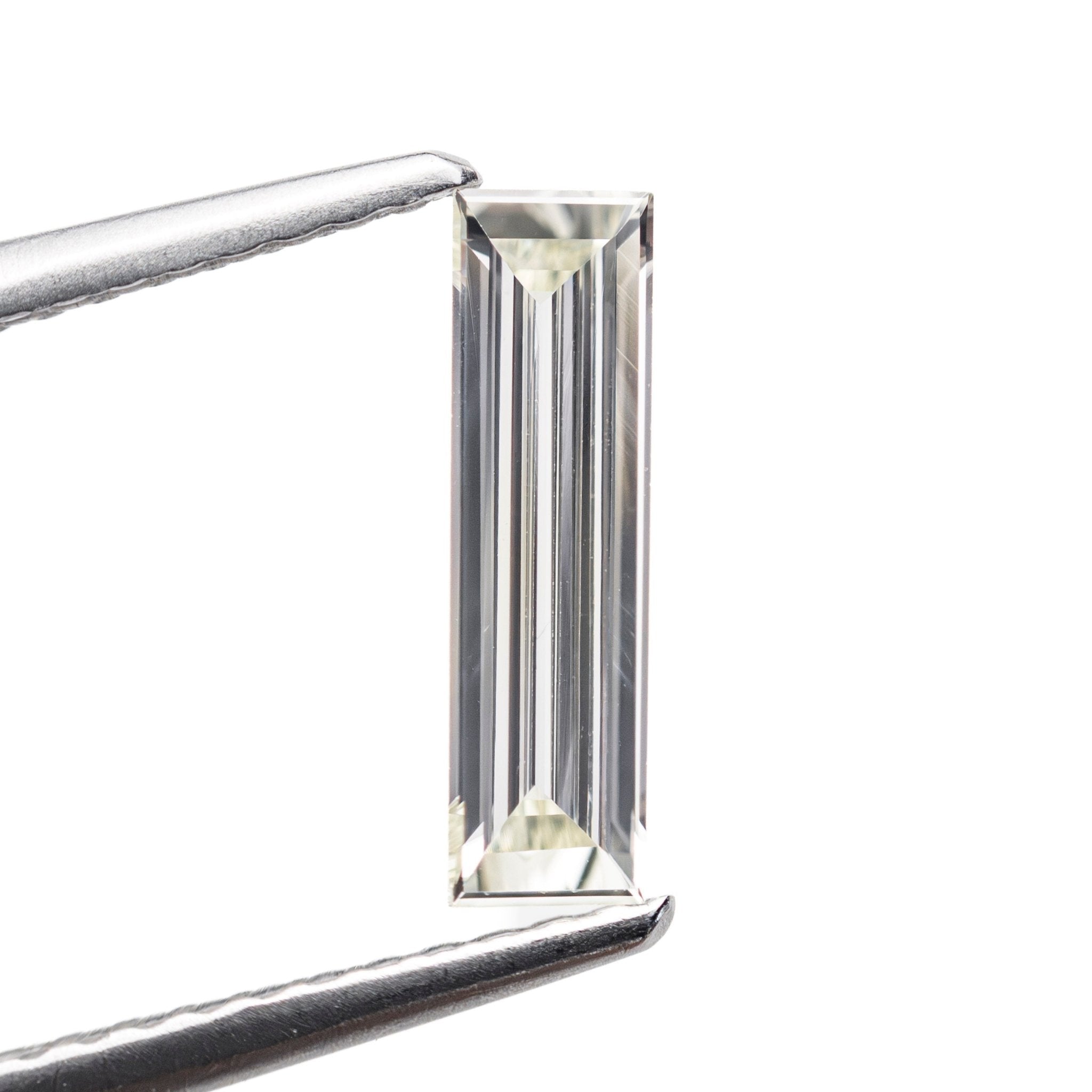 0.45ct 10.50x2.98x1.42mm VS2 Q - R Baguette Step Cut 27911 - 01 - MTD