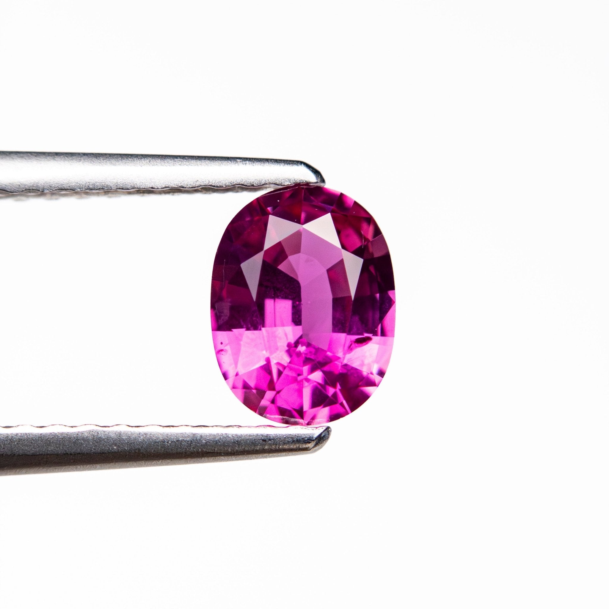 0.80ct 6.56x5.04x2.91mm Oval Brilliant Sapphire 27955 - 05 - MTD