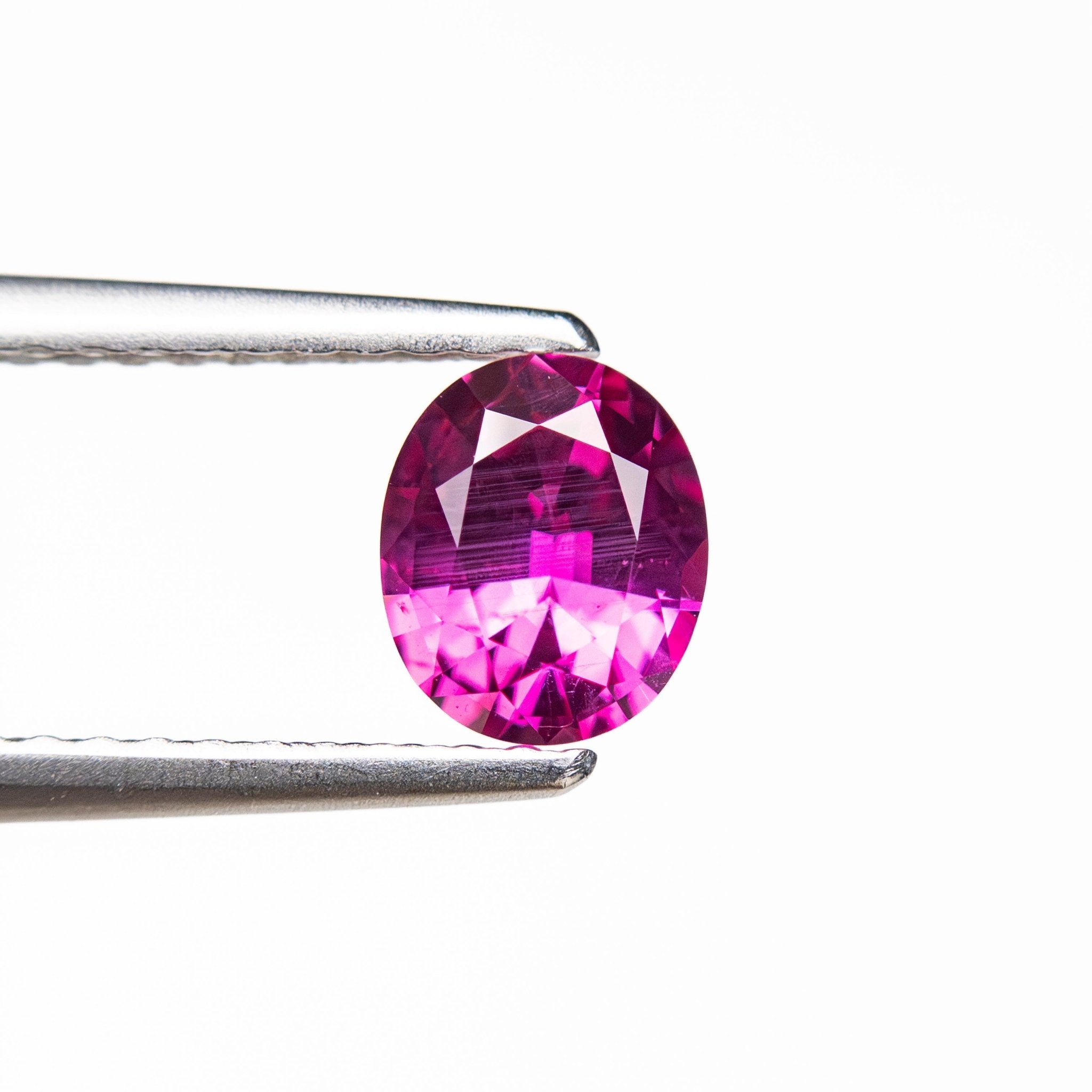 0.74ct 6.04x5.07x3.10mm Oval Brilliant Sapphire 27955 - 08 - MTD