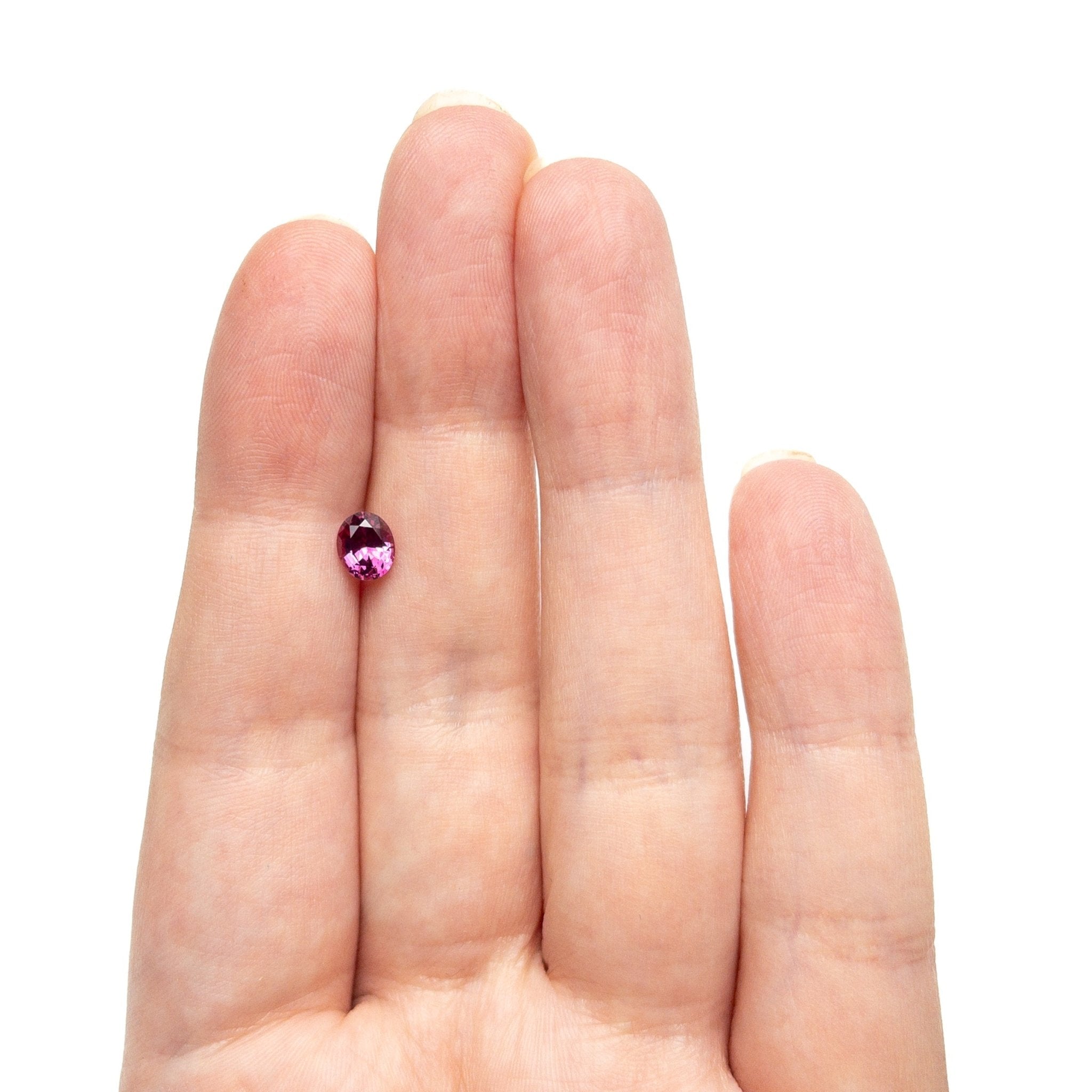 0.83ct 6.04x5.07x3.46mm Oval Brilliant Sapphire 27955-14 - MTD
