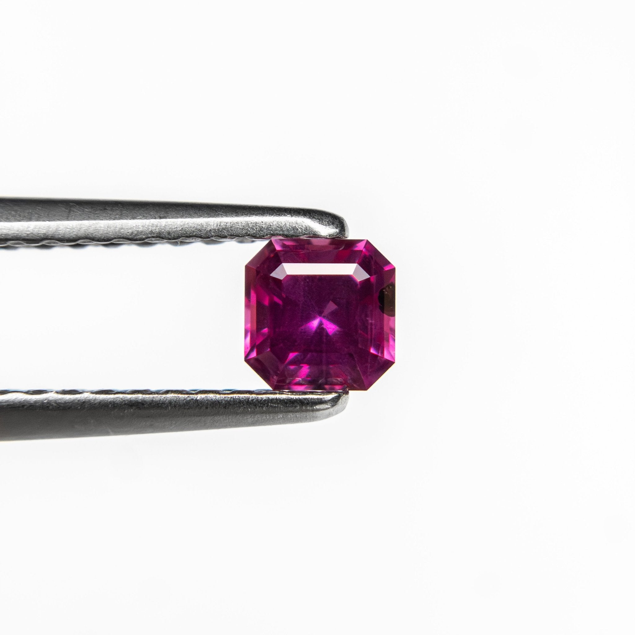 0.33ct 3.77x3.77x2.61mm Cut Corner Square Step Cut Sapphire 27955 - 21 - MTD