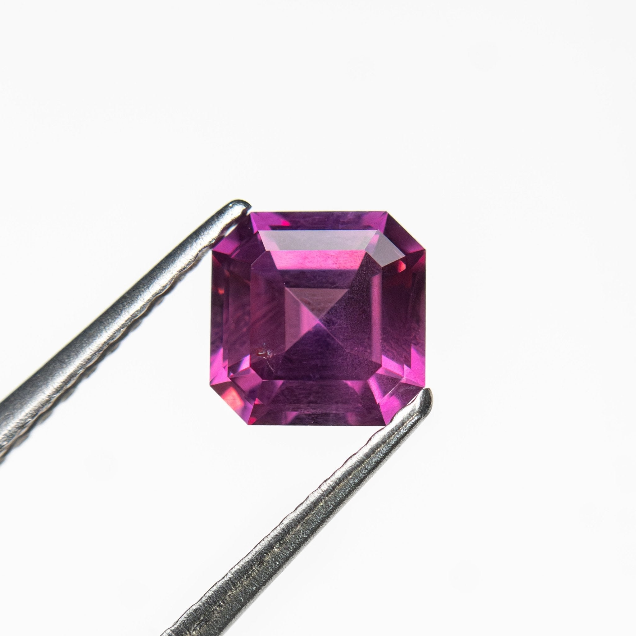 0.94ct 5.48x5.48x3.40mm Cut Corner Square Step Cut Sapphire 27955 - 27 - MTD