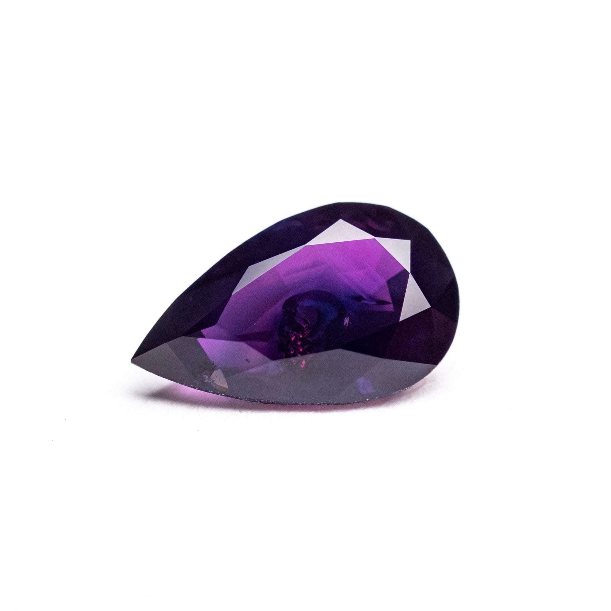 1.52ct 9.28x5.86x3.83mm Pear Brilliant Sapphire 27956 - 05 - MTD