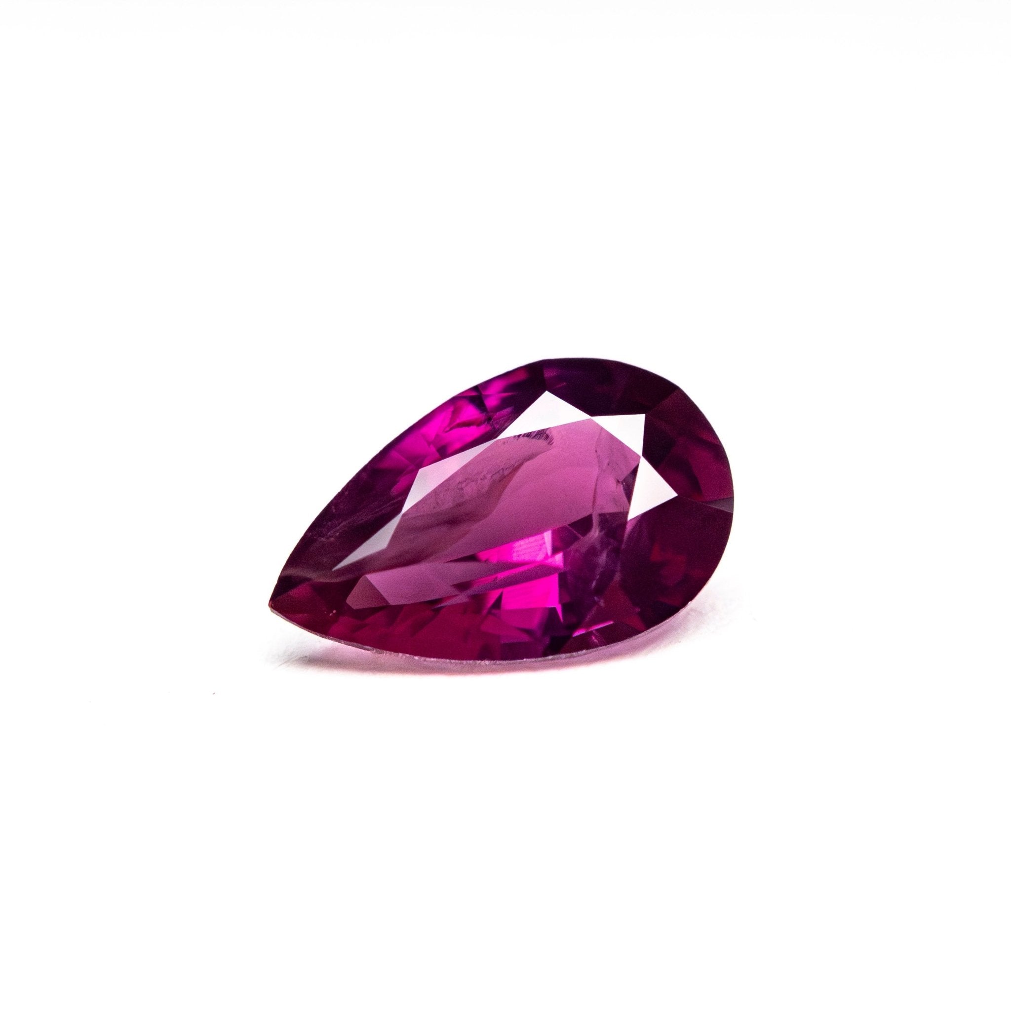 0.94ct 8.01x5.18x3.22mm Pear Brilliant Sapphire 27956 - 06 - MTD
