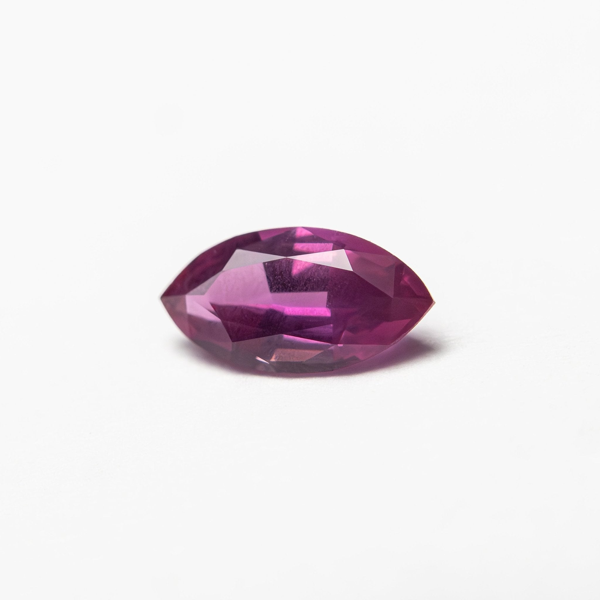 0.64ct 8.06x4.04x2.61mm Marquise Brilliant Sapphire 27956 - 12 - MTD